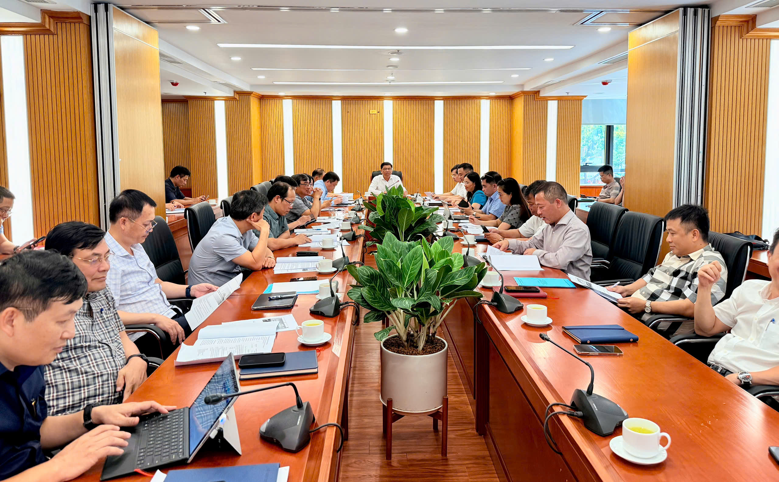 Bộ Xây dựng định hướng chiến lược vận tải đến 2050, thúc đẩy tăng trưởng toàn ngành- Ảnh 2.