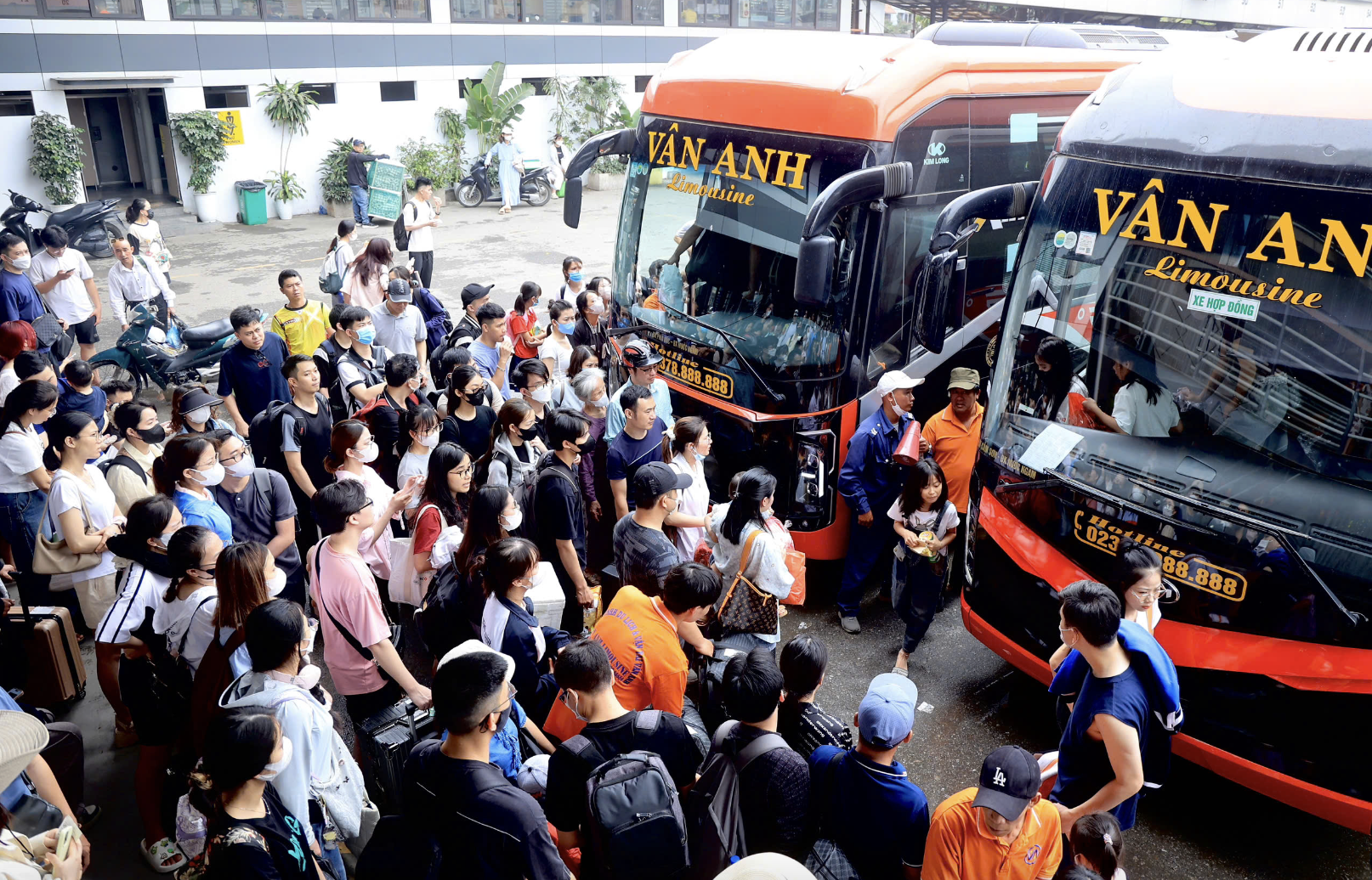 Sửa quy định, cắt giảm điều kiện kinh doanh vận tải đường bộ- Ảnh 1. Sửa quy định, cắt giảm điều kiện kinh doanh vận tải đường bộ- Ảnh 1.