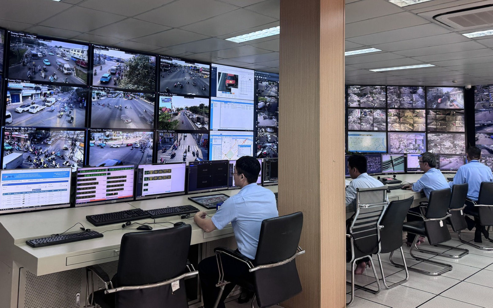 TP.HCM: 'Mắt thần' camera AI bắt lỗi giao thông như thế nào?