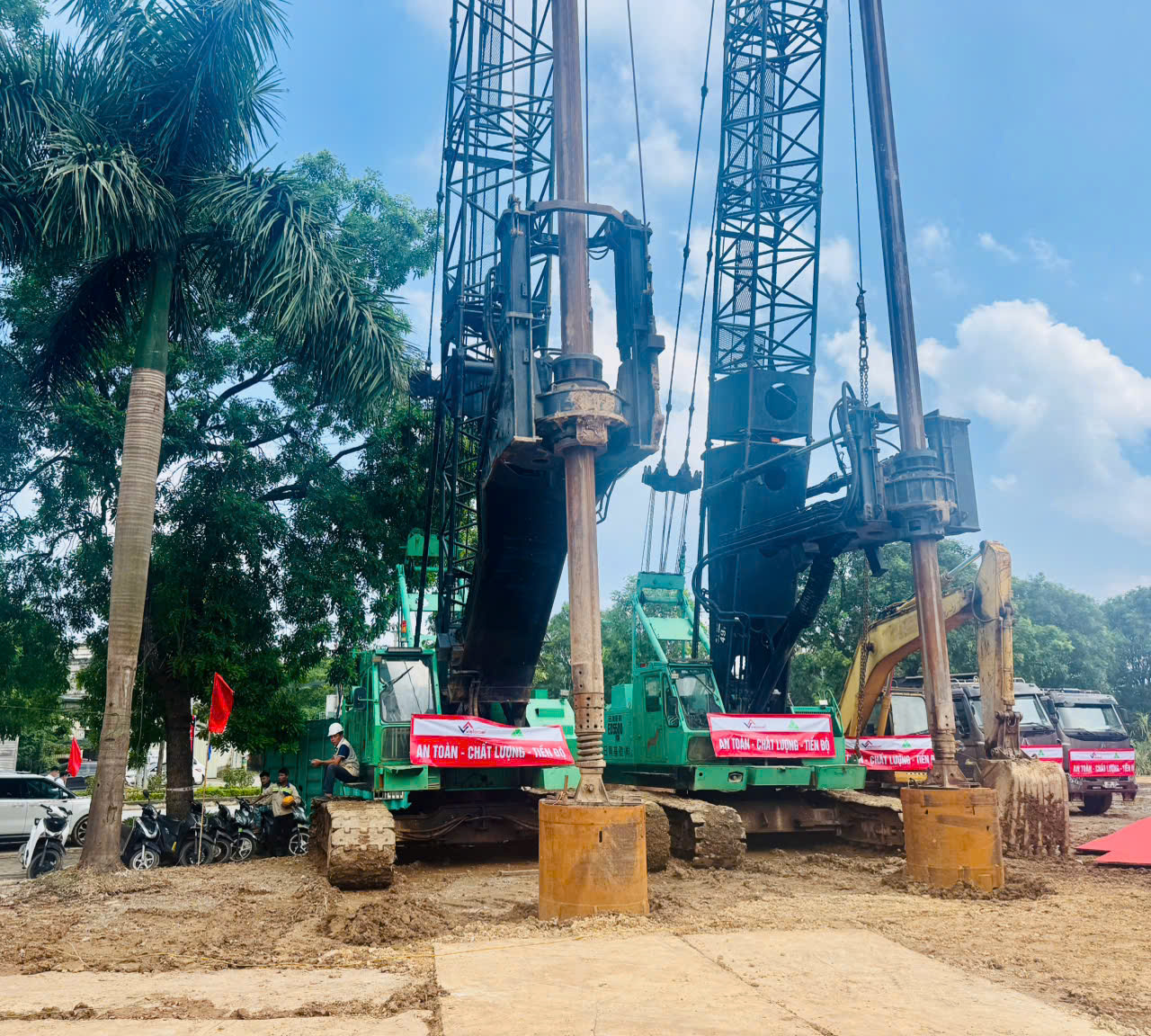 Hà Nội: Khởi công xây dựng 818 căn hộ cho cán bộ, chiến sĩ công an tại Xuân Phương- Ảnh 2.