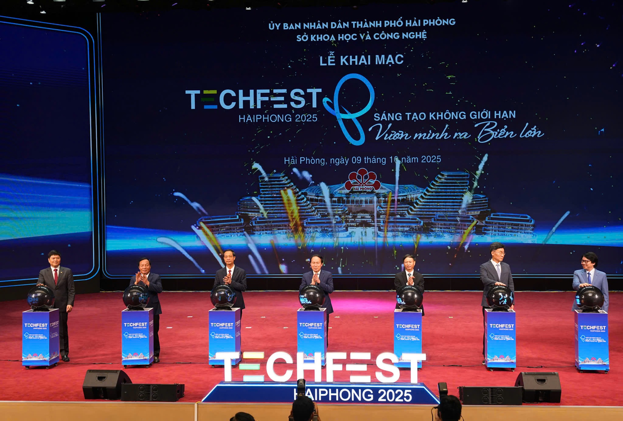 Khai mạc TECHFEST Hải Phòng 2025: Giới thiệu hơn 1.000 sản phẩm công nghệ- Ảnh 1. Khai mạc TECHFEST Hải Phòng 2025: Giới thiệu hơn 1.000 sản phẩm công nghệ- Ảnh 1.