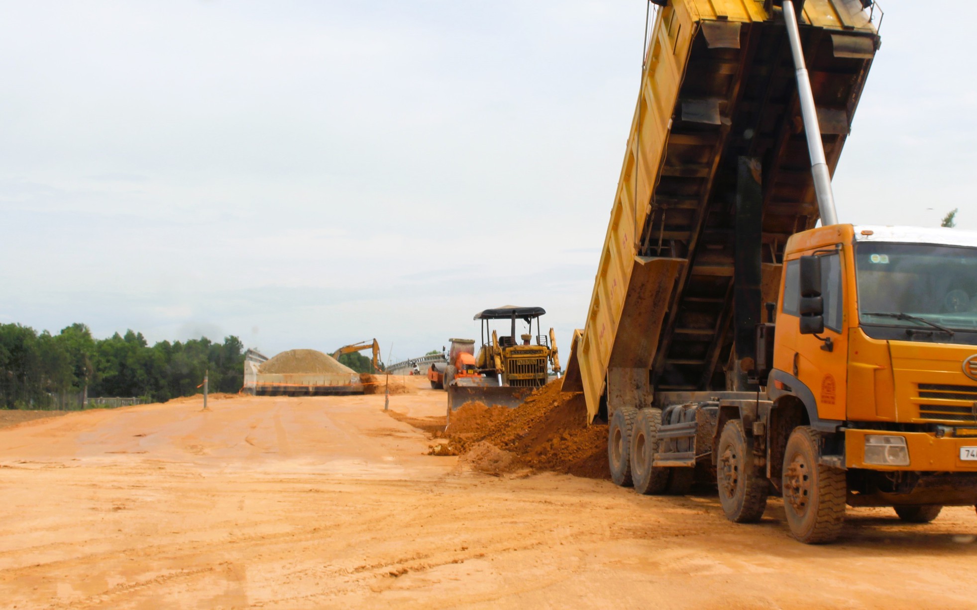 Quảng Trị còn 14 dự án chưa giải ngân vốn đầu tư công, hơn 40 dự án tỷ lệ giải ngân thấp- Ảnh 3. Quảng Trị đốc thúc giải ngân vốn đầu tư công, phê bình chủ đầu tư chậm giải ngân vốn