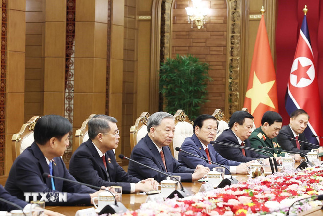 Tổng Bí thư Tô Lâm hội đàm với Tổng Bí thư, Chủ tịch Quốc vụ Triều Tiên Kim Jong Un- Ảnh 3. Tổng Bí thư Tô Lâm hội đàm với Tổng Bí thư, Chủ tịch Quốc vụ Triều Tiên Kim Jong Un- Ảnh 3.