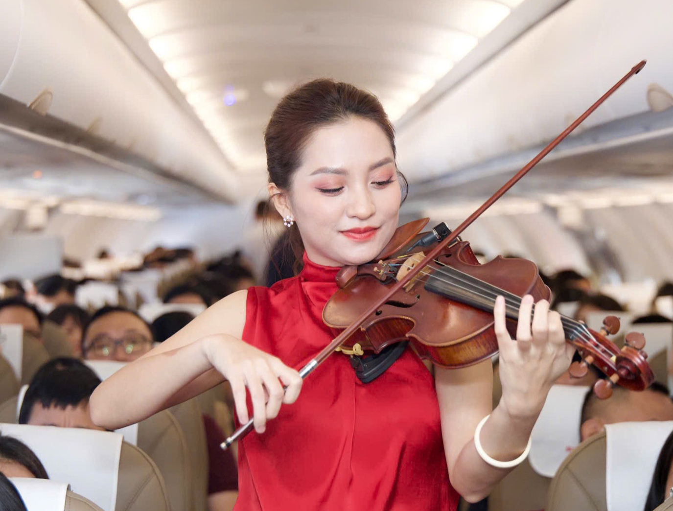 Chuyến bay đầu tiên của Sun PhuQuoc Airways chính thức cất cánh- Ảnh 11.