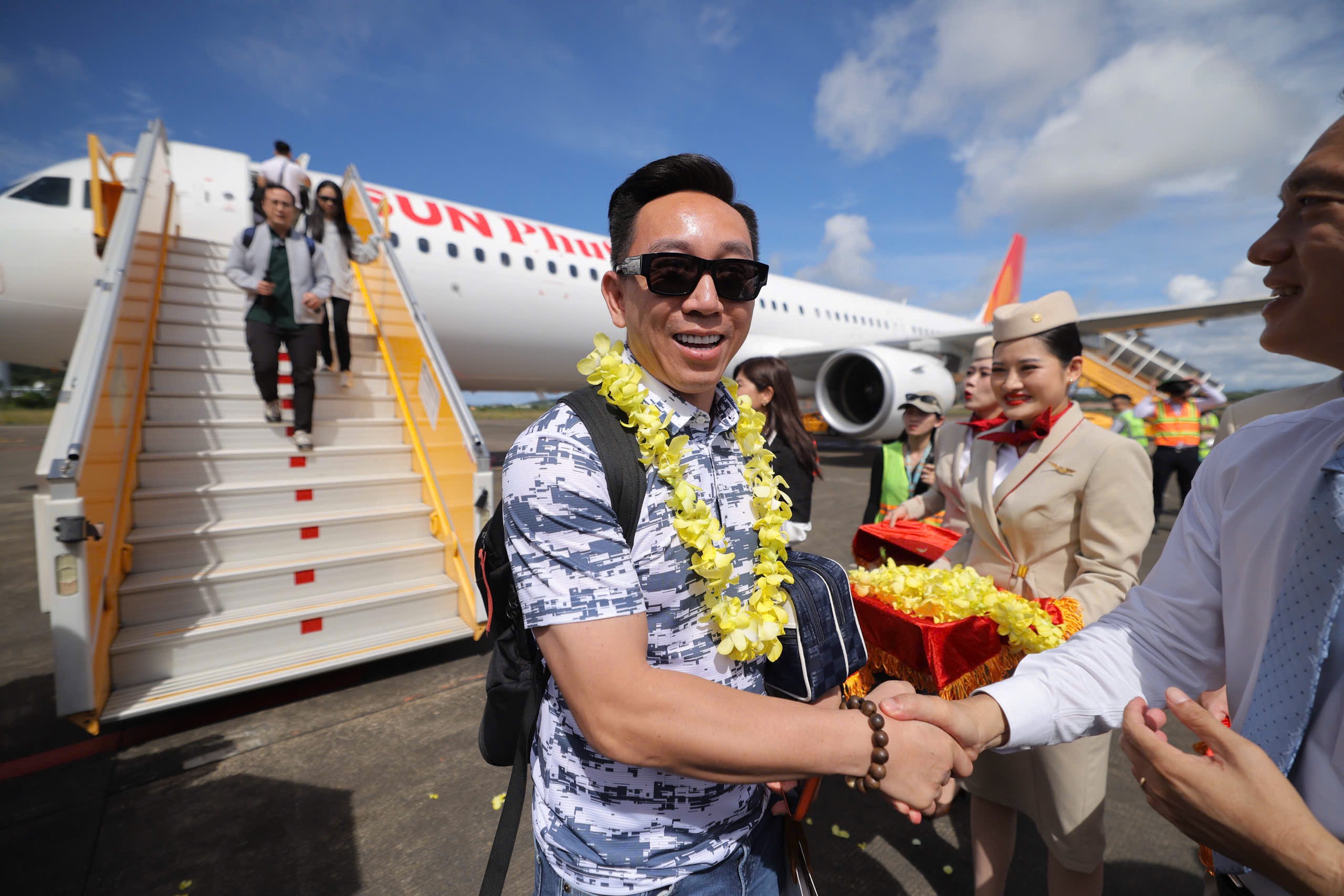 Chuyến bay đầu tiên của Sun PhuQuoc Airways chính thức cất cánh- Ảnh 14.