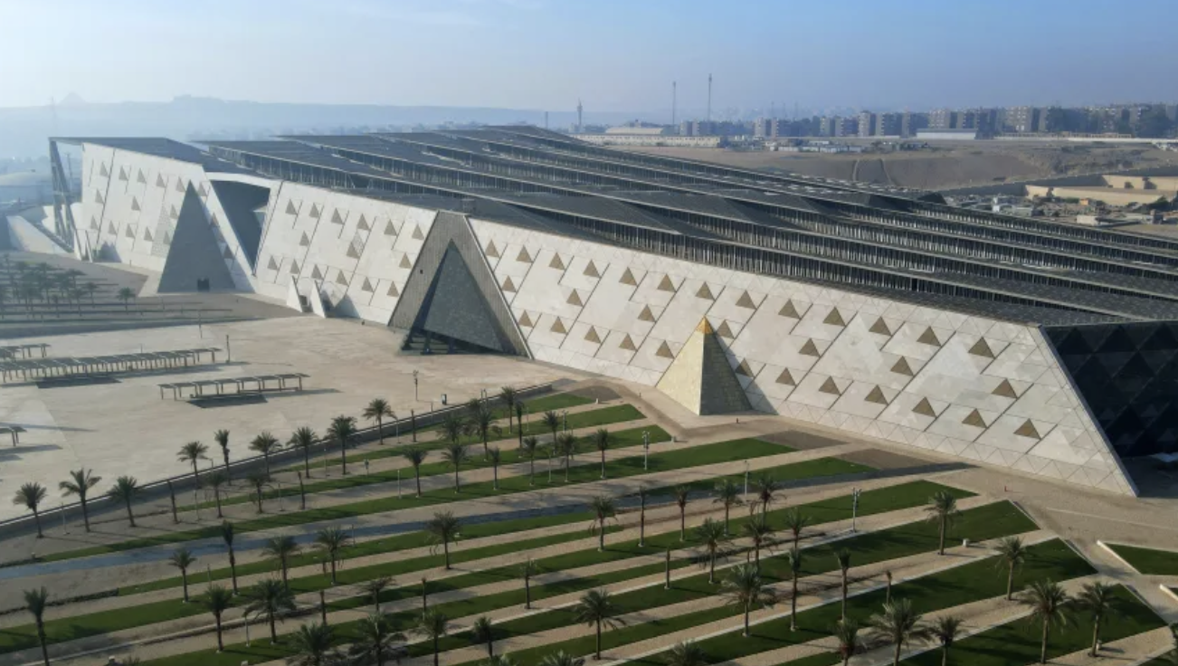 Ai Cập khai trương bảo tàng trị giá 1 tỷ USD sau hai thập kỷ chờ đợi- Ảnh 4.