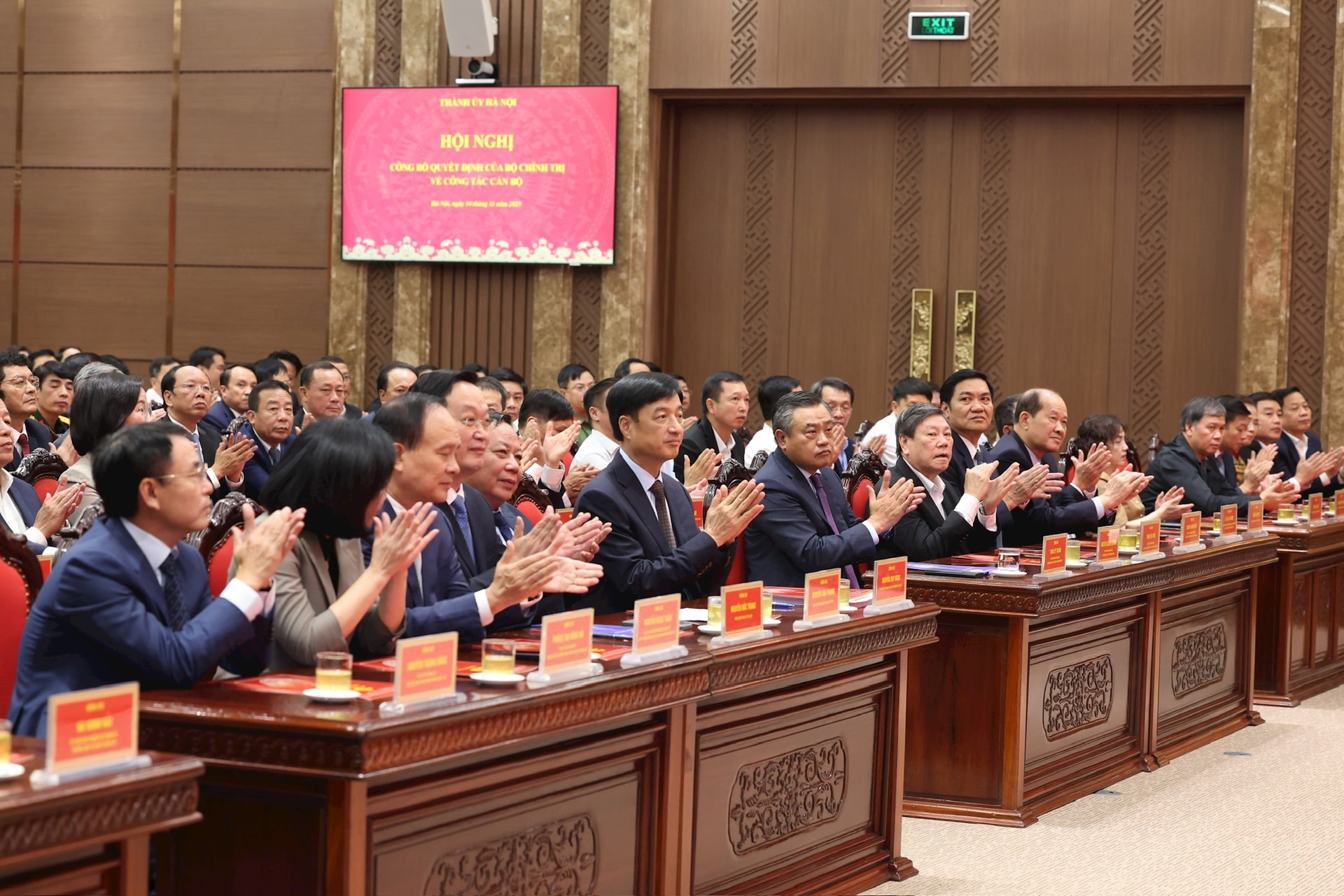 Ông Nguyễn Đức Trung làm Phó Bí thư Thành ủy Hà Nội- Ảnh 1.