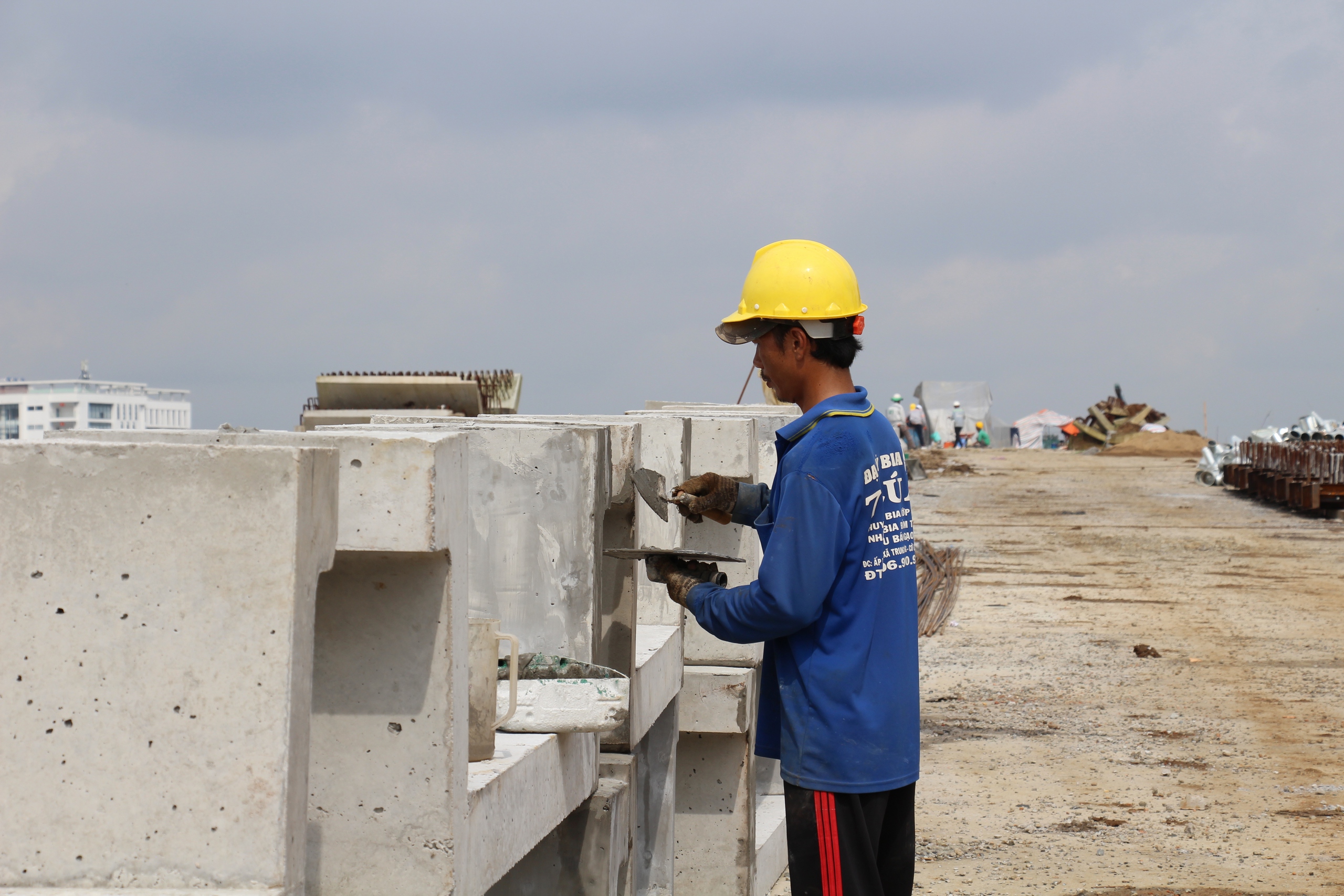 Đồng Nai: Cầu và đường xuyên phường Trấn Biên đua tiến độ từng giờ- Ảnh 10.