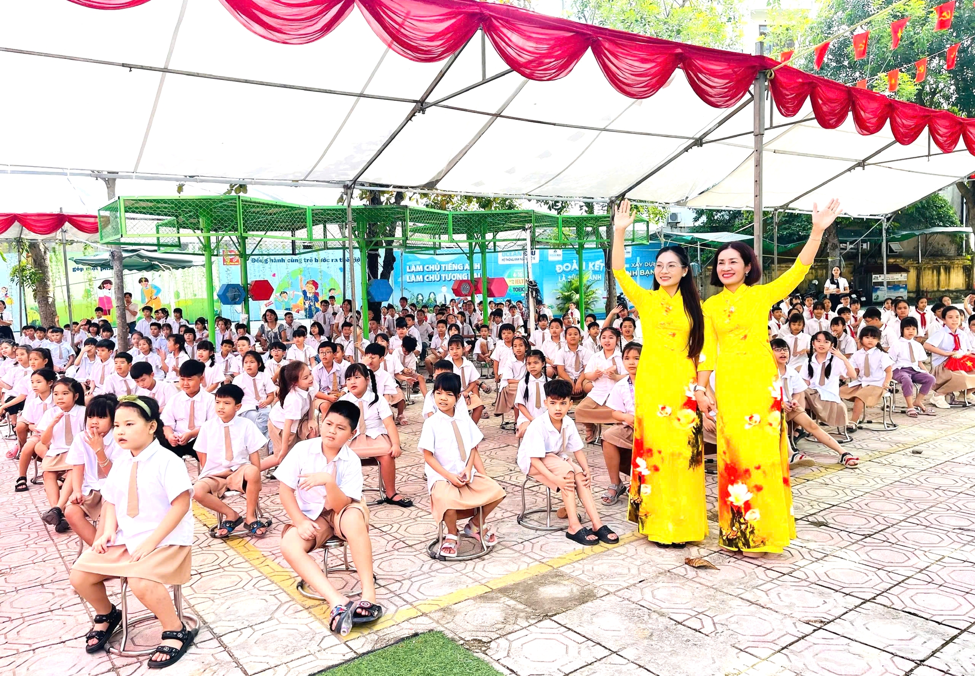 Phú Thọ: Nhà trường và gia đình đồng hành bảo vệ học sinh trên không gian mạng- Ảnh 2. Phú Thọ: Nhà trường và gia đình đồng hành bảo vệ học sinh trên không gian mạng- Ảnh 2.