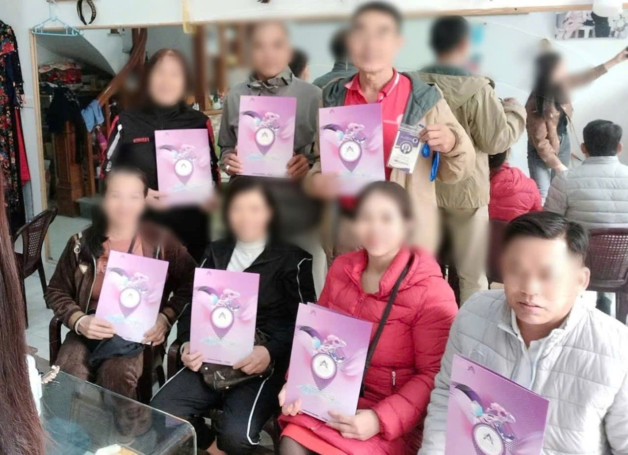 Khởi tố nhóm đối tượng lừa 400 nhà đầu tư, chiếm đoạt gần 10 tỷ đồng từ dự án tiền ảo- Ảnh 3.