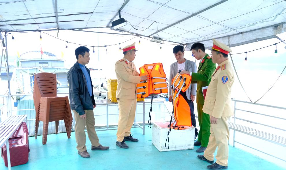 Hà Tĩnh: Bảo đảm giao thông đường thủy nội địa an toàn trong mùa mưa bão- Ảnh 2.