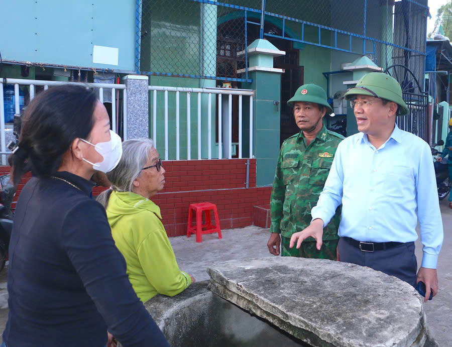 Nơi tâm bão số 13 quét qua: Xây lại cuộc sống từ những đống hoang tàn- Ảnh 3.
