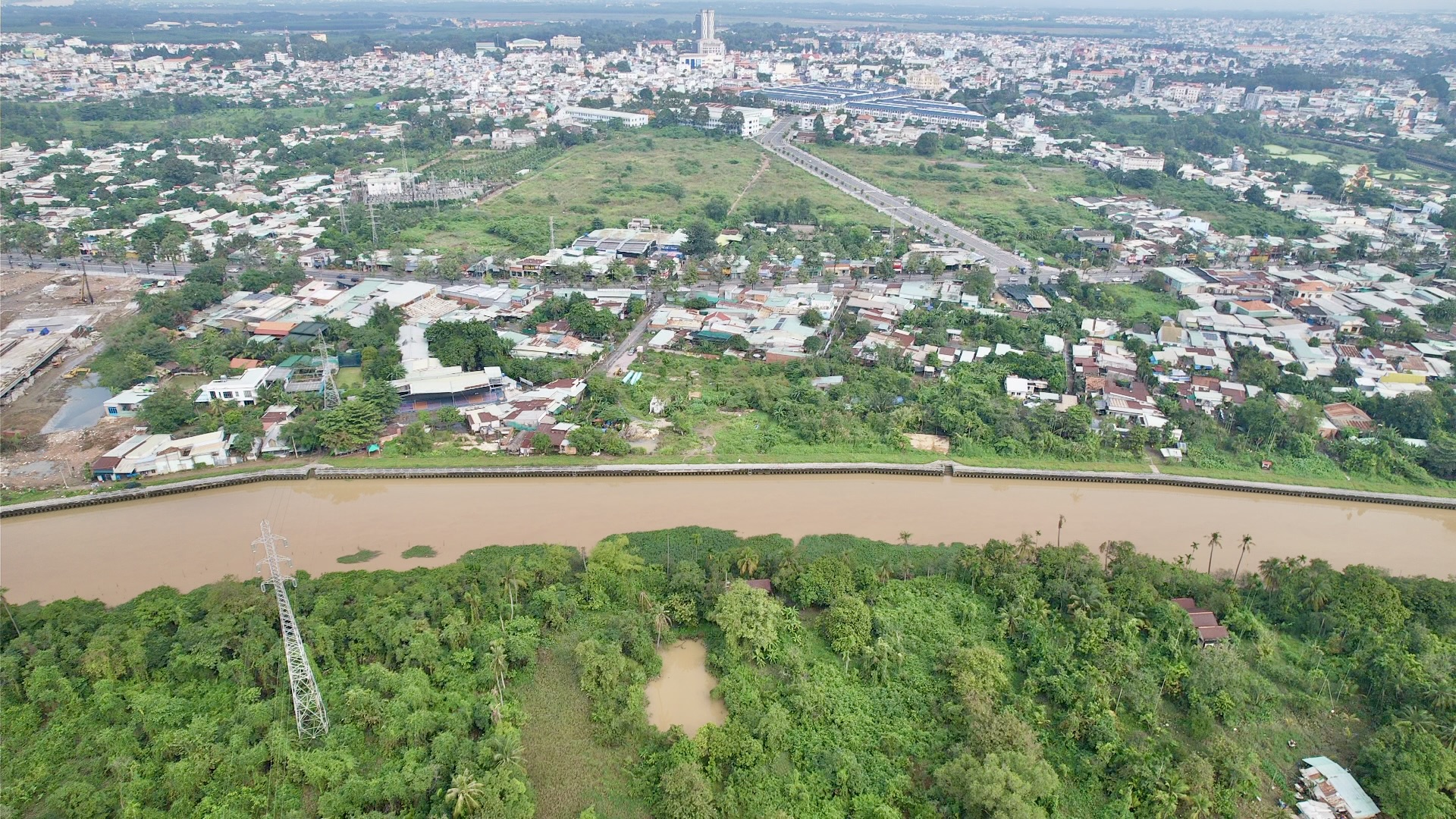 Đồng Nai: Yêu cầu hoàn tất dự thảo bảng giá đất 2026, chuyển thẩm định trước 21/11- Ảnh 2.