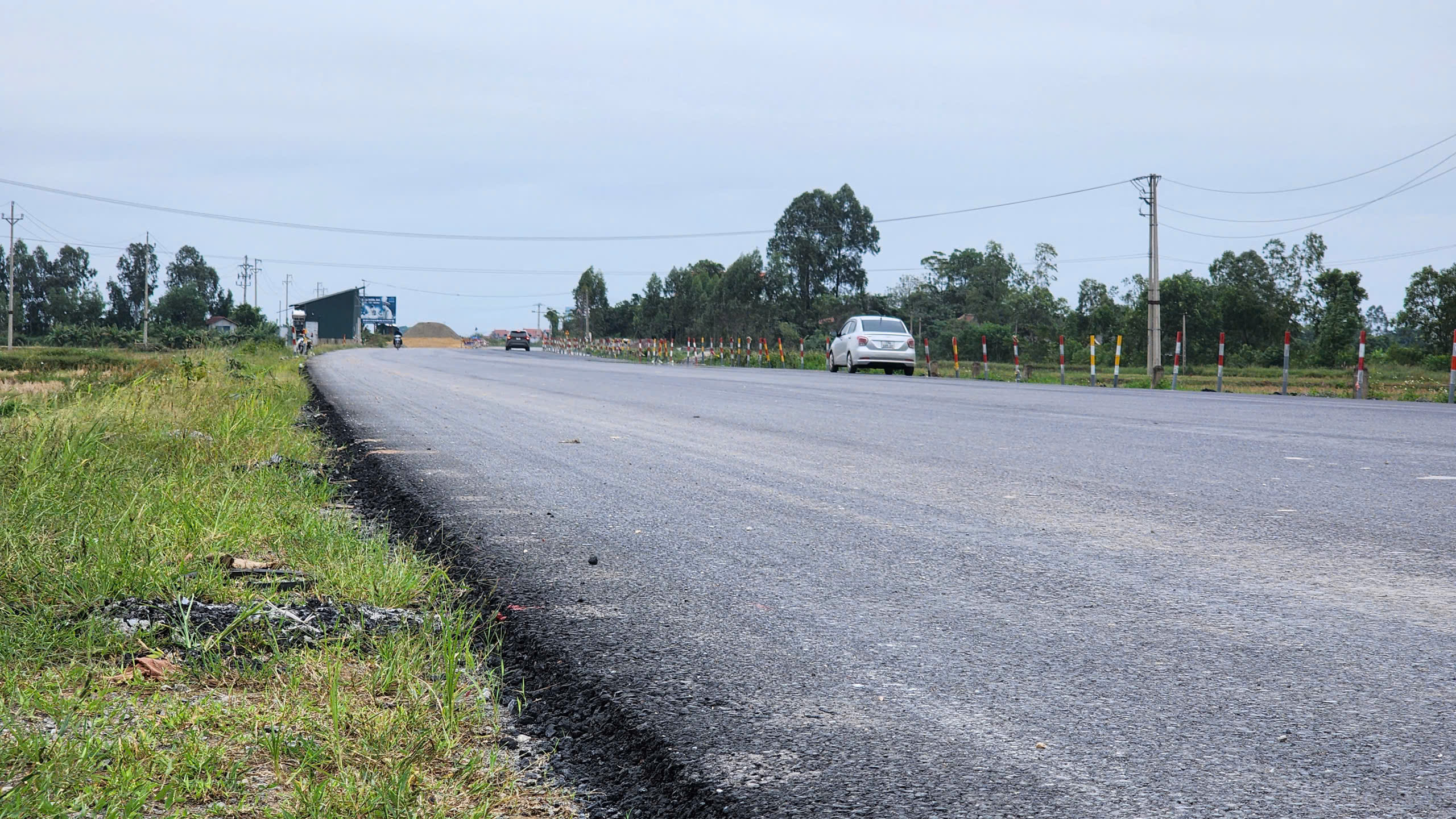 Sau chỉ đạo của Chủ tịch tỉnh Bắc Ninh, cầu gần 2.200 tỷ đồng thi công ra sao?- Ảnh 24.