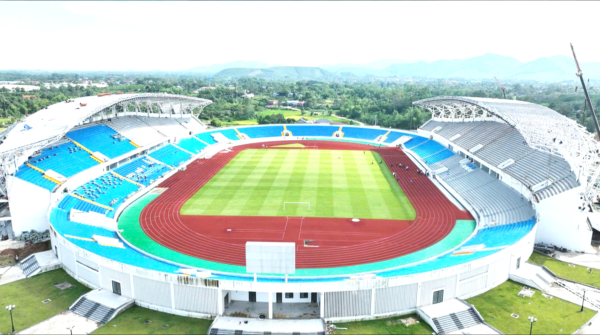 Thái Nguyên tổ chức giải bóng đá tứ hùng tại sân vận động 535 tỷ đồng- Ảnh 2.