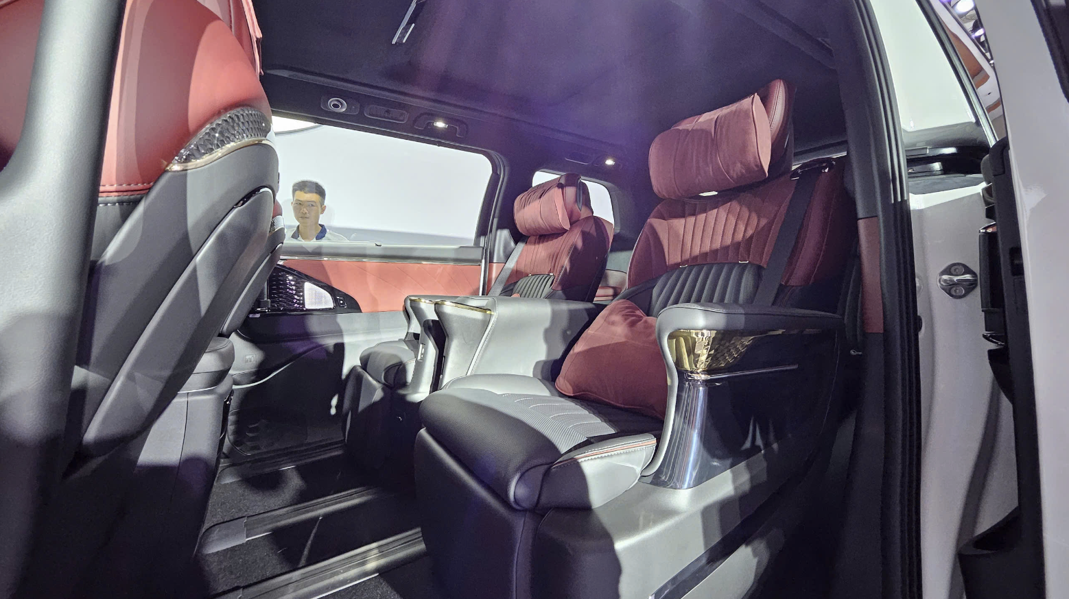 BYD M9 và GAC M8 - Hai mẫu MPV cỡ lớn Trung Quốc đối đầu tại Việt Nam- Ảnh 4.