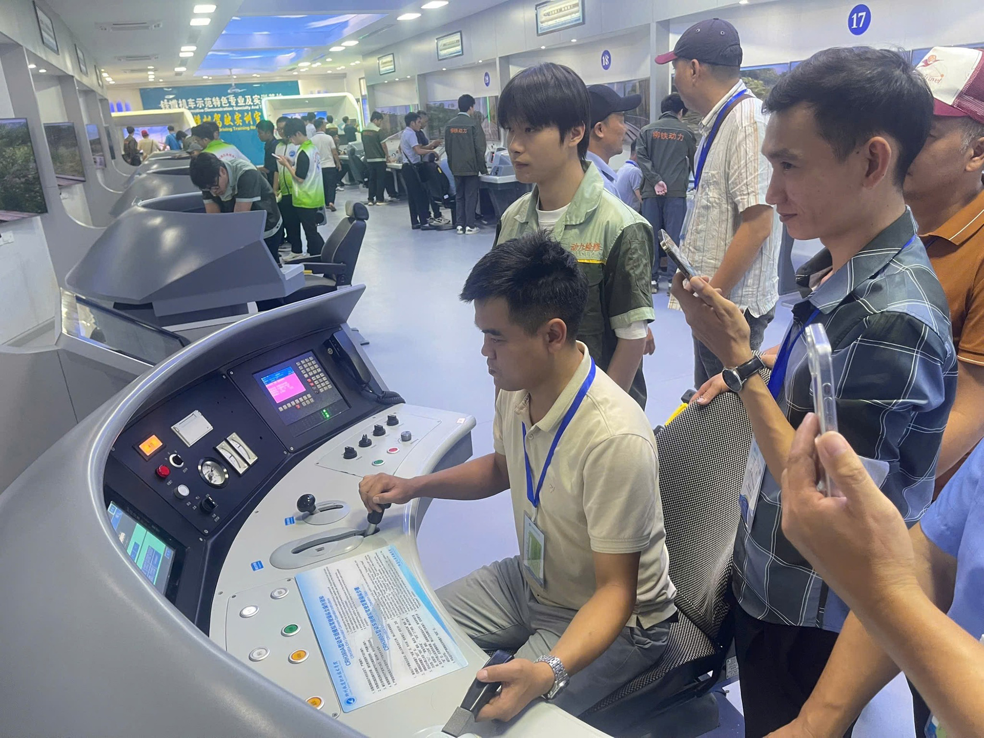 Huy động tổng lực đào tạo hơn 260 nghìn nhân lực đường sắt- Ảnh 2.