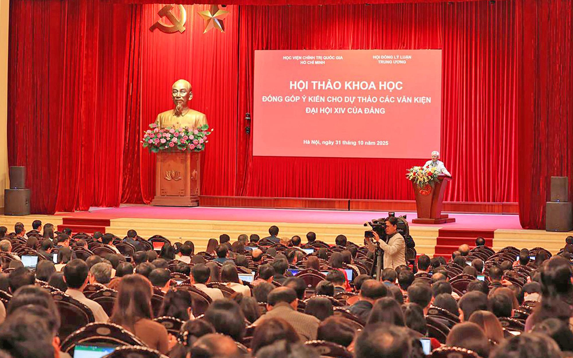 Tiếp lửa “ngọn đuốc soi đường” phát triển đất nước