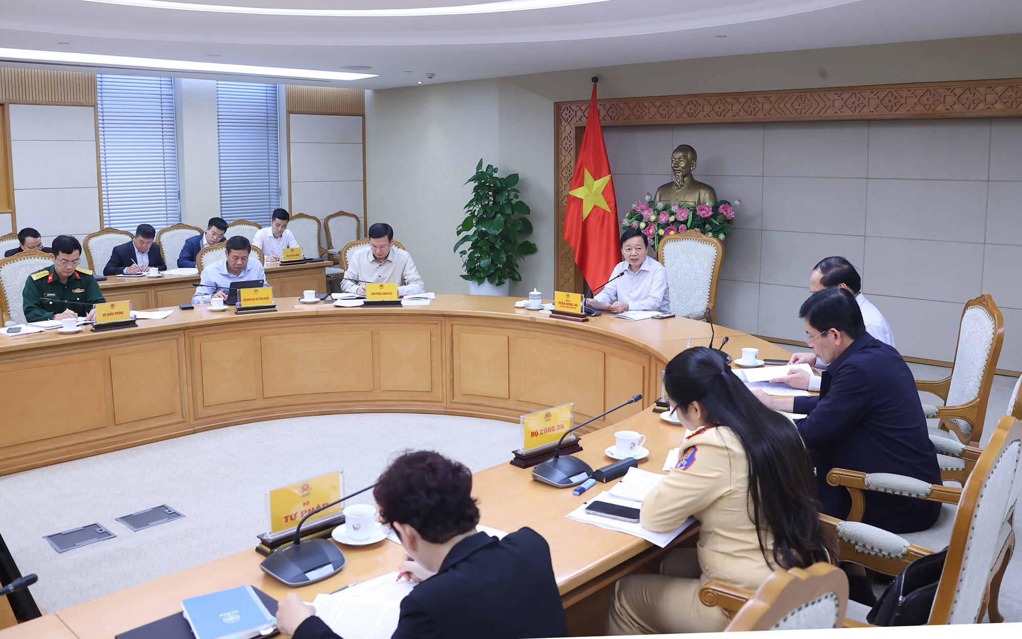 Thống nhất, đồng bộ, có phương án hỗ trợ phù hợp lộ trình áp dụng quy chuẩn khí thải ô tô- Ảnh 2.