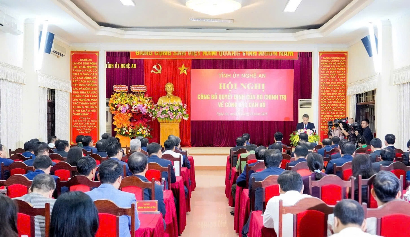 Chủ tịch tỉnh Hưng Yên làm Bí thư Tỉnh ủy Nghệ An- Ảnh 1.