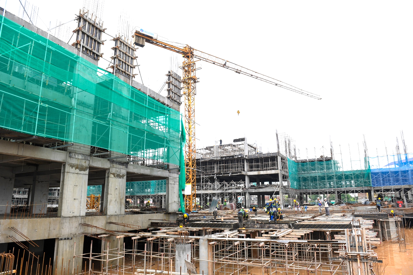 Bộ Xây dựng đề nghị các tỉnh, thành tập trung nguồn lực hoàn thành chỉ tiêu nhà ở xã hội- Ảnh 2.