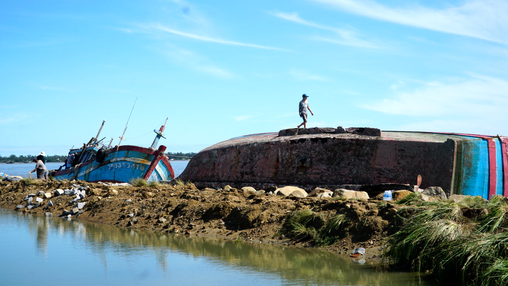 Sau bão dữ, ngư dân Gia Lai trở lại vươn khơi bám biển- Ảnh 3.