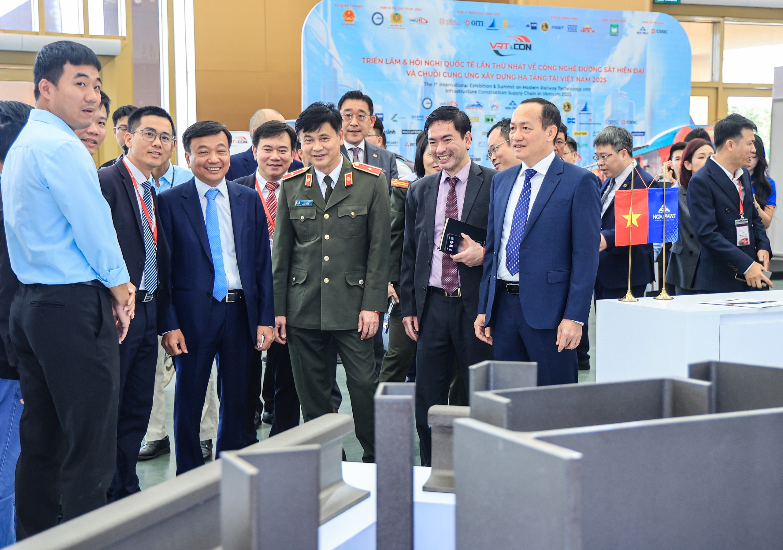 Toàn cảnh triển lãm quốc tế về công nghệ đường sắt- Ảnh 2.