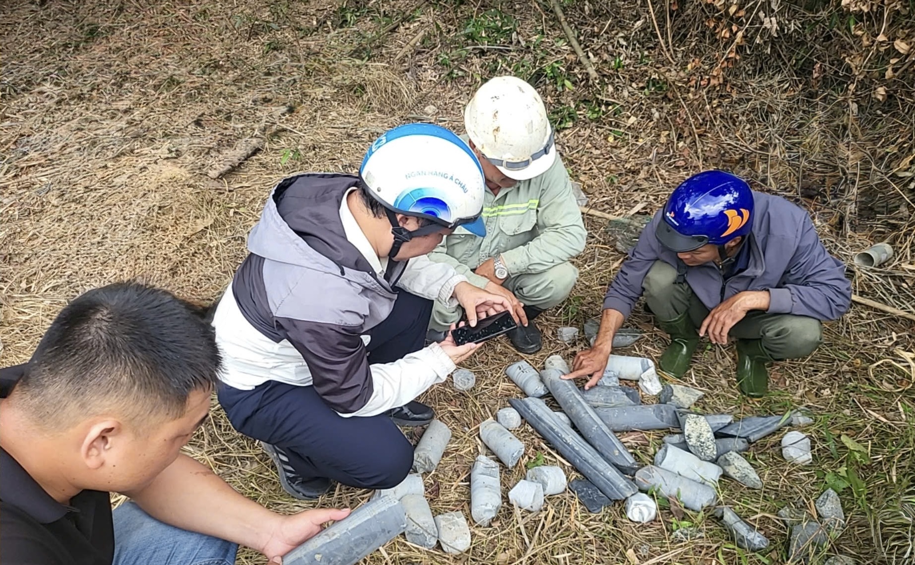 Đồng Nai yêu cầu họp ít, bám thực địa nhiều, đẩy nhanh GPMB cao tốc Dầu Giây - Tân Phú- Ảnh 2.