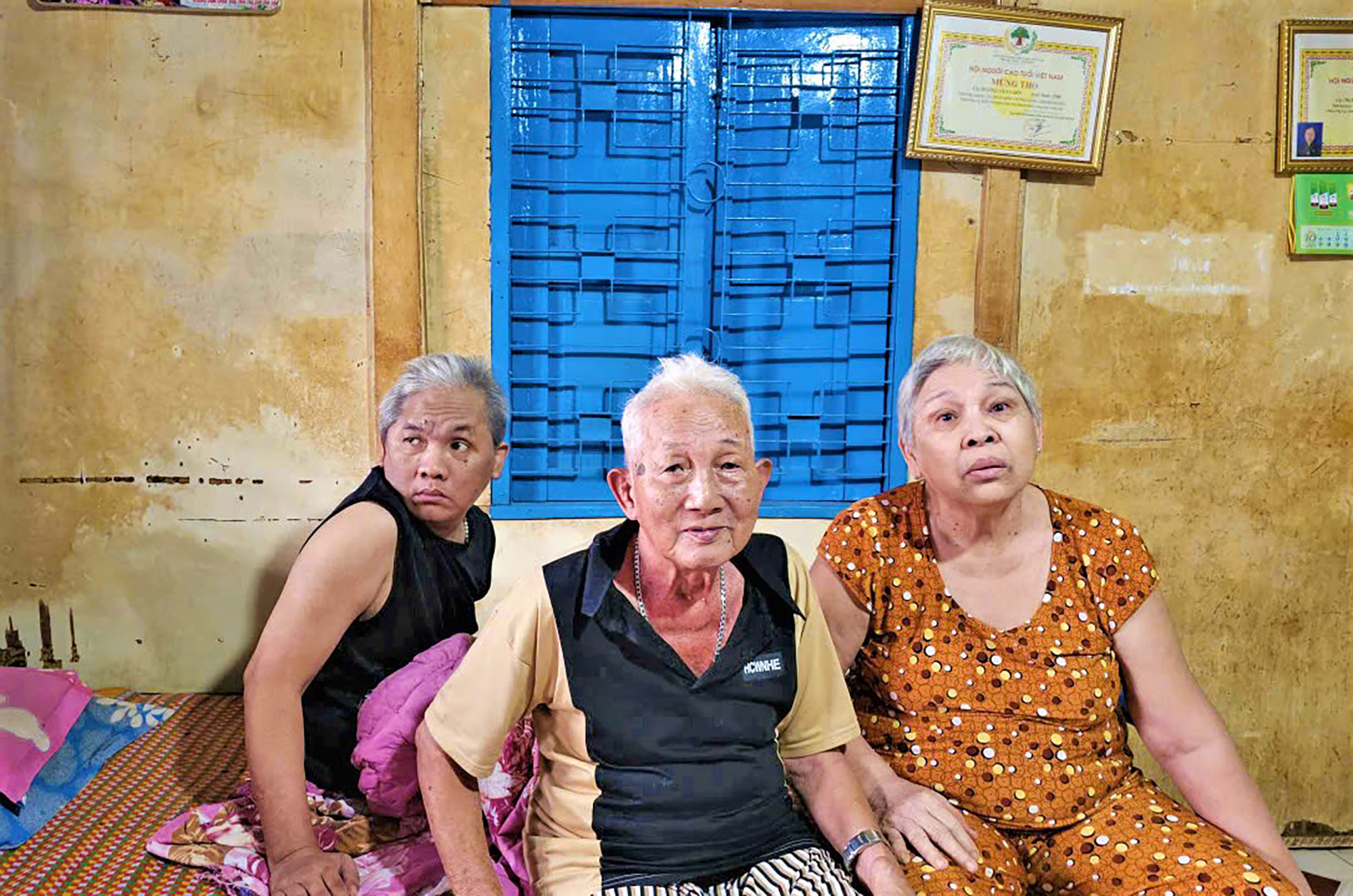 Ngư phủ 20 năm nằm liệt do tai nạn- Ảnh 1. Ngư phủ 20 năm nằm liệt do tai nạn- Ảnh 1.