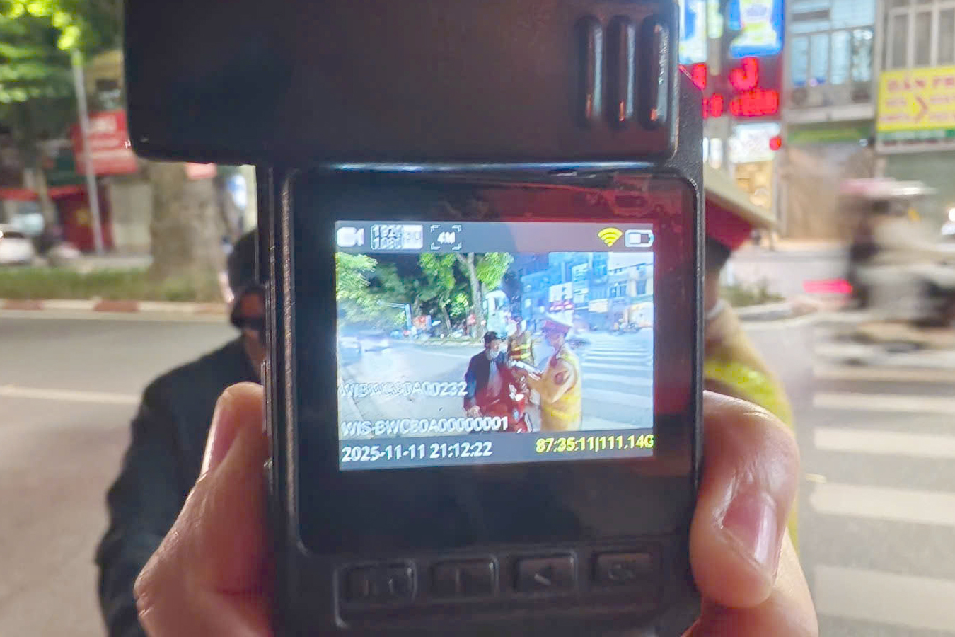 Hà Nội: CSGT quyết liệt xử lý, vi phạm nồng độ cồn giảm mạnh- Ảnh 1.