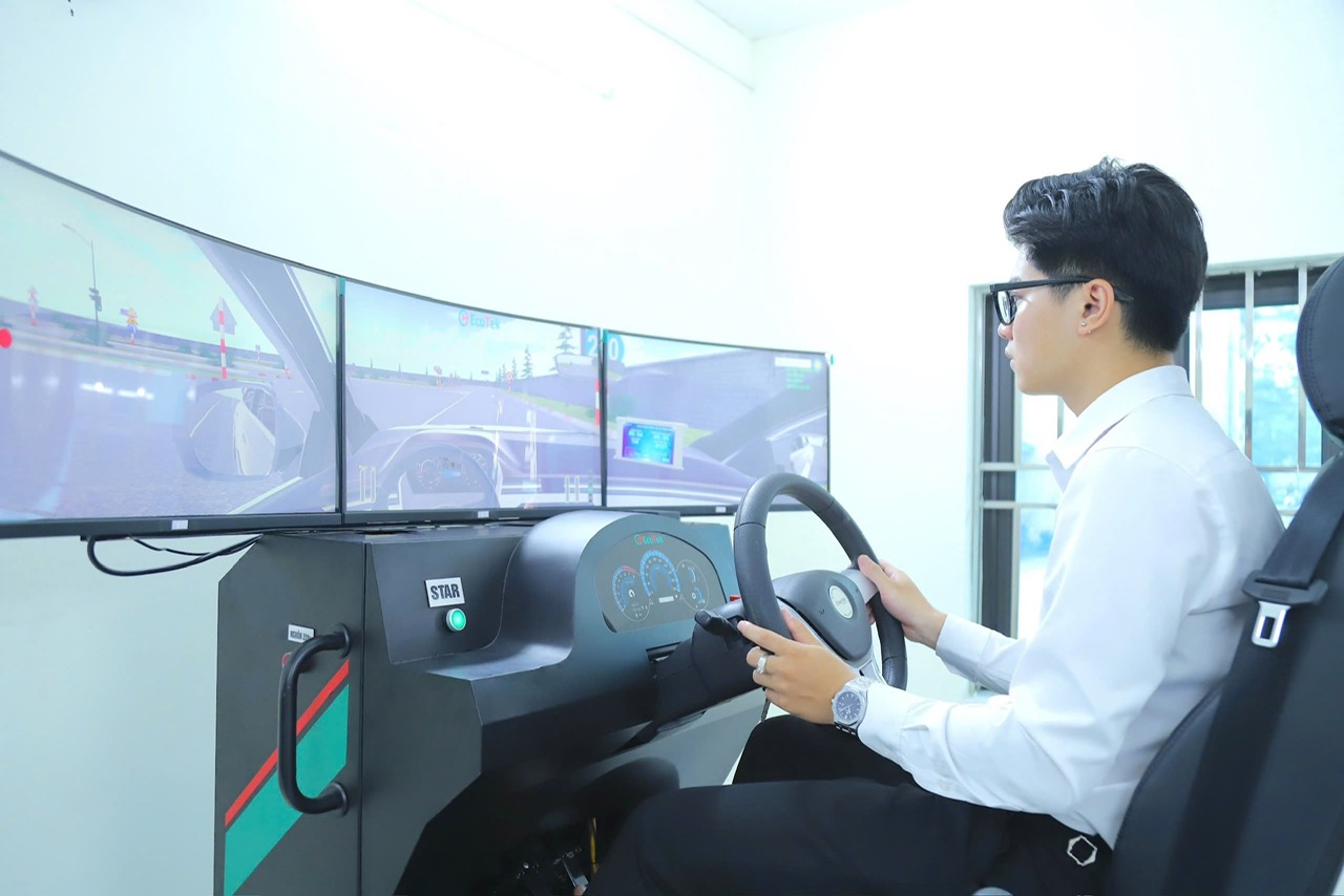 Nhiều chuyển biến tích cực tại các trung tâm đào tạo lái xe- Ảnh 5.