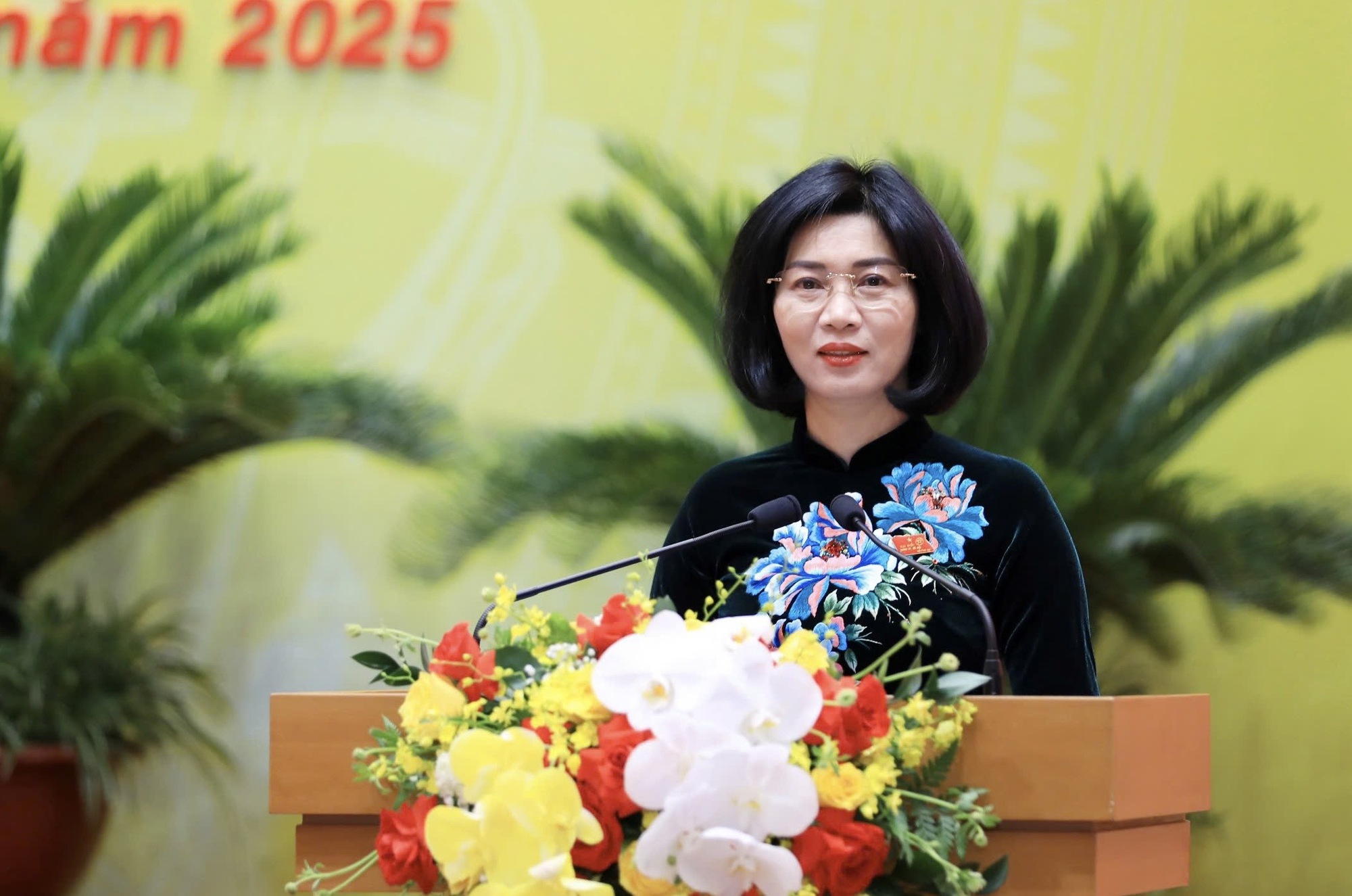 Bà Phùng Thị Hồng Hà làm Chủ tịch HĐND TP Hà Nội- Ảnh 1.