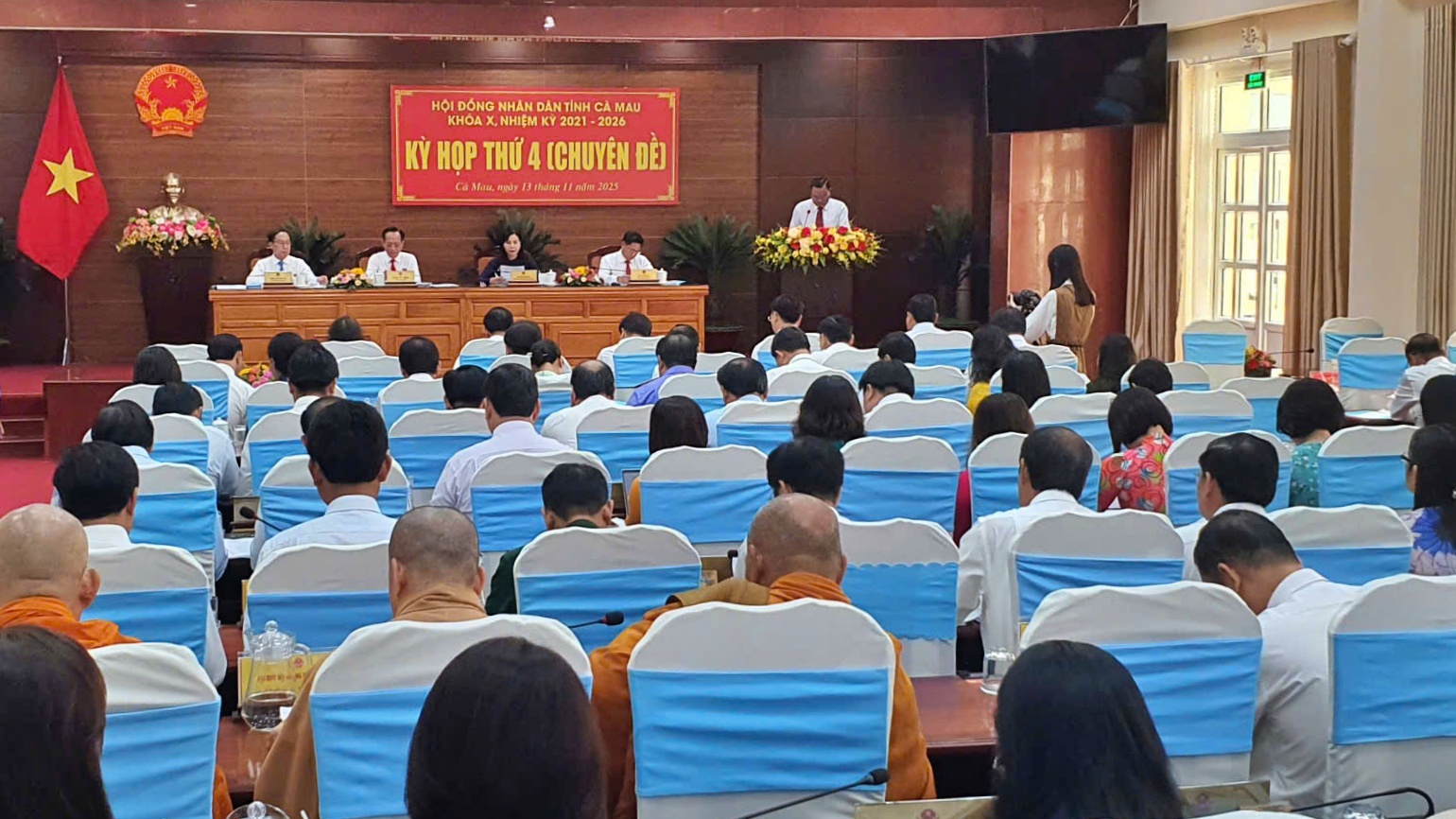 HĐND tỉnh Cà Mau thông qua 7 nghị quyết- Ảnh 1. HĐND tỉnh Cà Mau thông qua 7 nghị quyết- Ảnh 1.