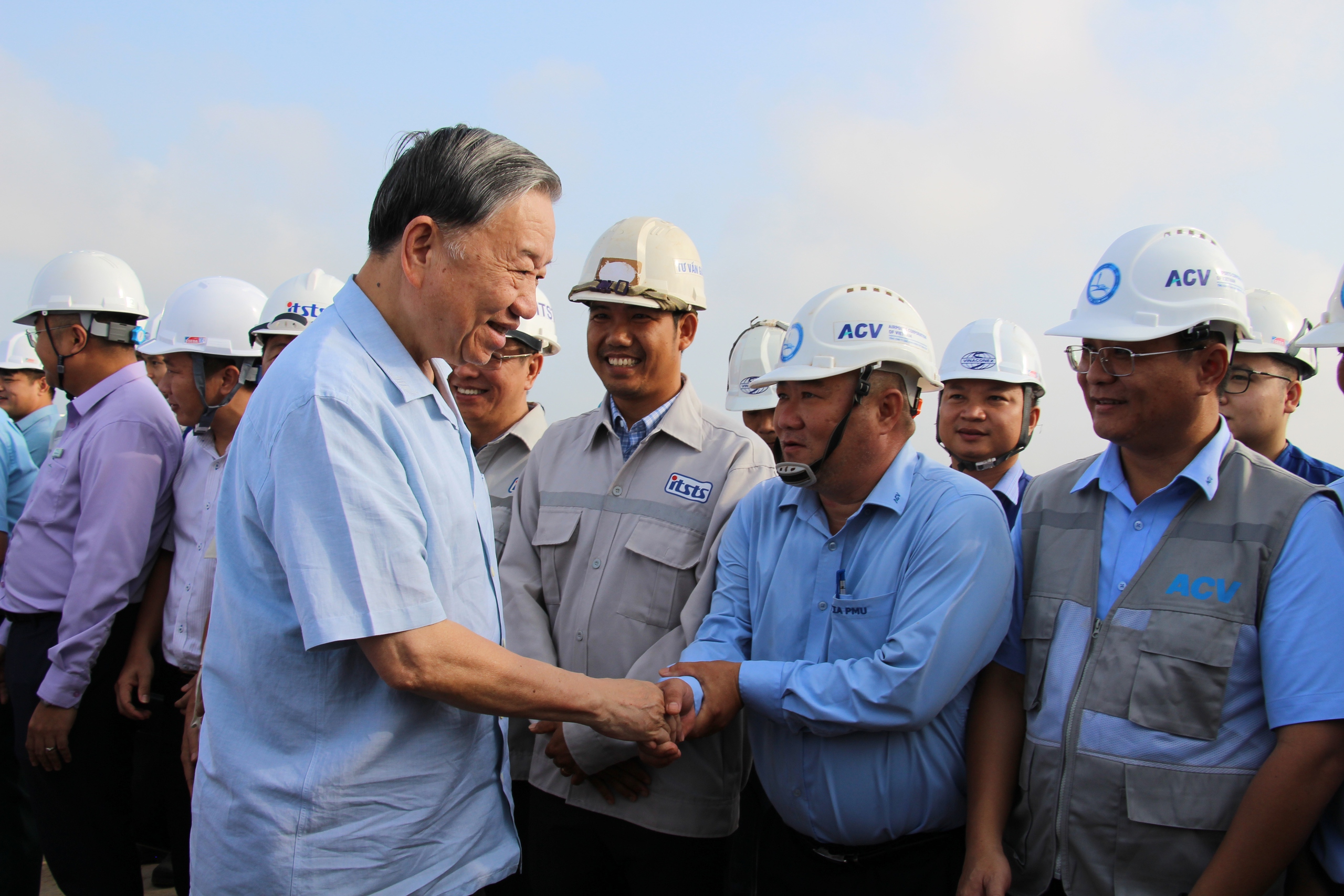 Tổng Bí thư Tô Lâm: Phải làm sớm đường sắt kết nối TP.HCM về sân bay Long Thành- Ảnh 9. Tổng Bí thư Tô Lâm: Phải làm sớm đường sắt kết nối TP.HCM về sân bay Long Thành- Ảnh 9.