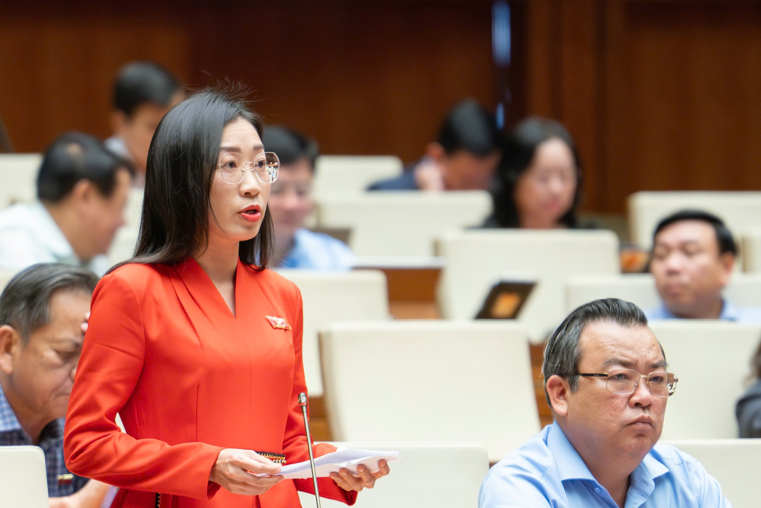 ĐBQH: Nhiều người tin vào KOL, KOC, TikToker hơn tem kiểm định hàng hoá- Ảnh 2.