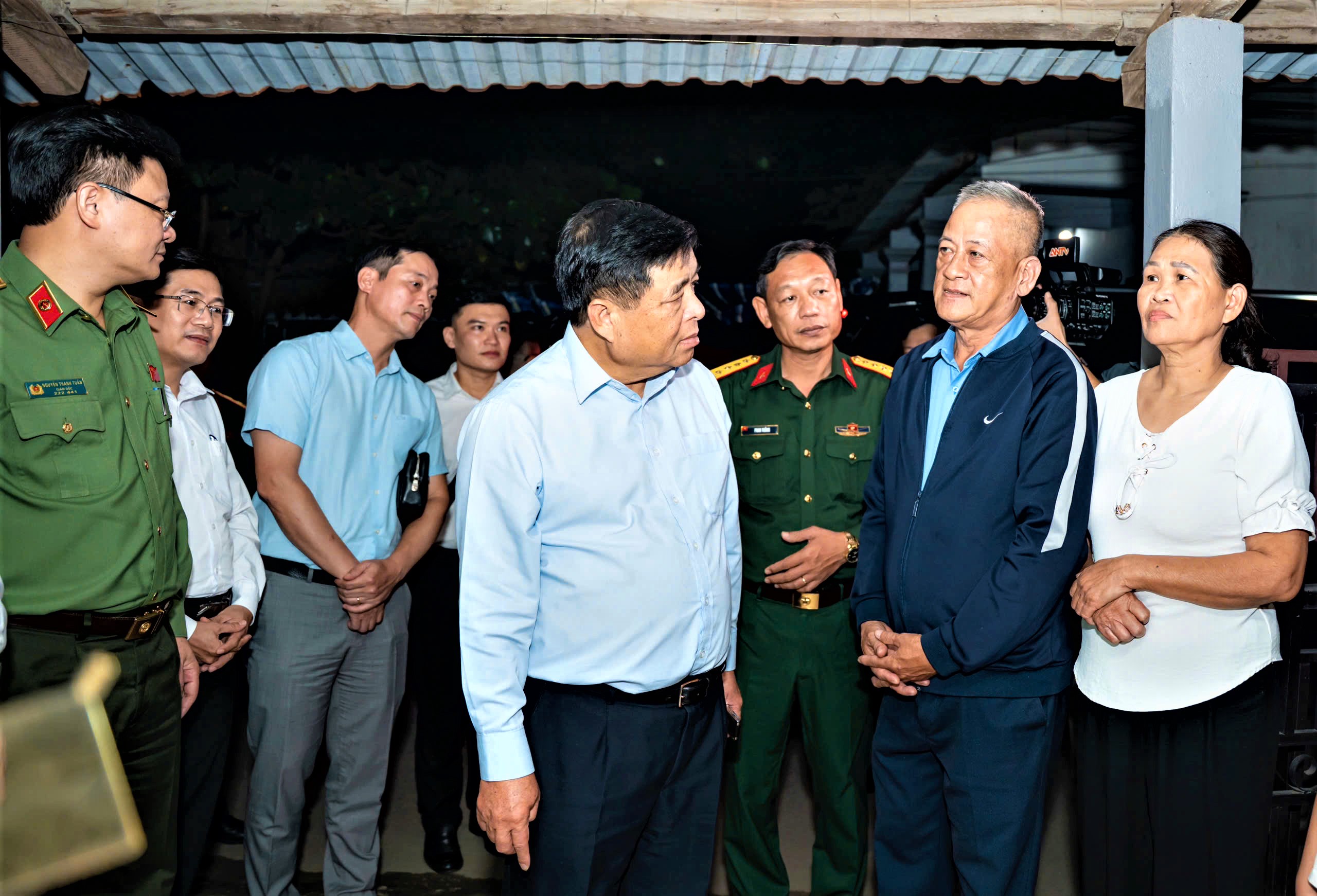 Phó Thủ tướng Nguyễn Chí Dũng: Không để người dân đói rét trong bão lũ, thiên tai- Ảnh 3. Phó Thủ tướng Nguyễn Chí Dũng: Không để người dân đói rét trong bão lũ, thiên tai- Ảnh 3.