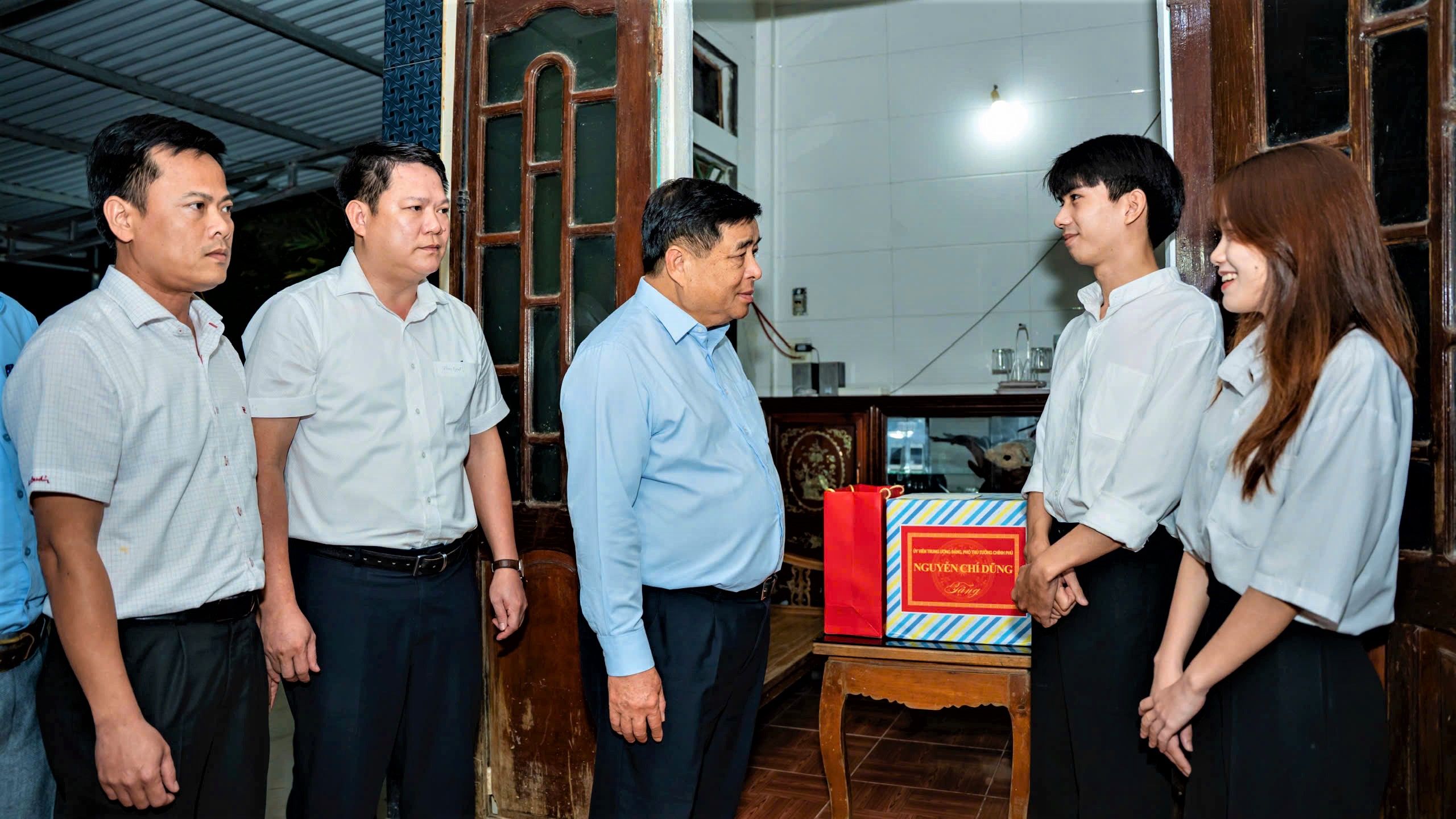 Phó Thủ tướng Nguyễn Chí Dũng: Không để người dân đói rét trong bão lũ, thiên tai- Ảnh 2. Phó Thủ tướng Nguyễn Chí Dũng: Không để người dân đói rét trong bão lũ, thiên tai- Ảnh 2.