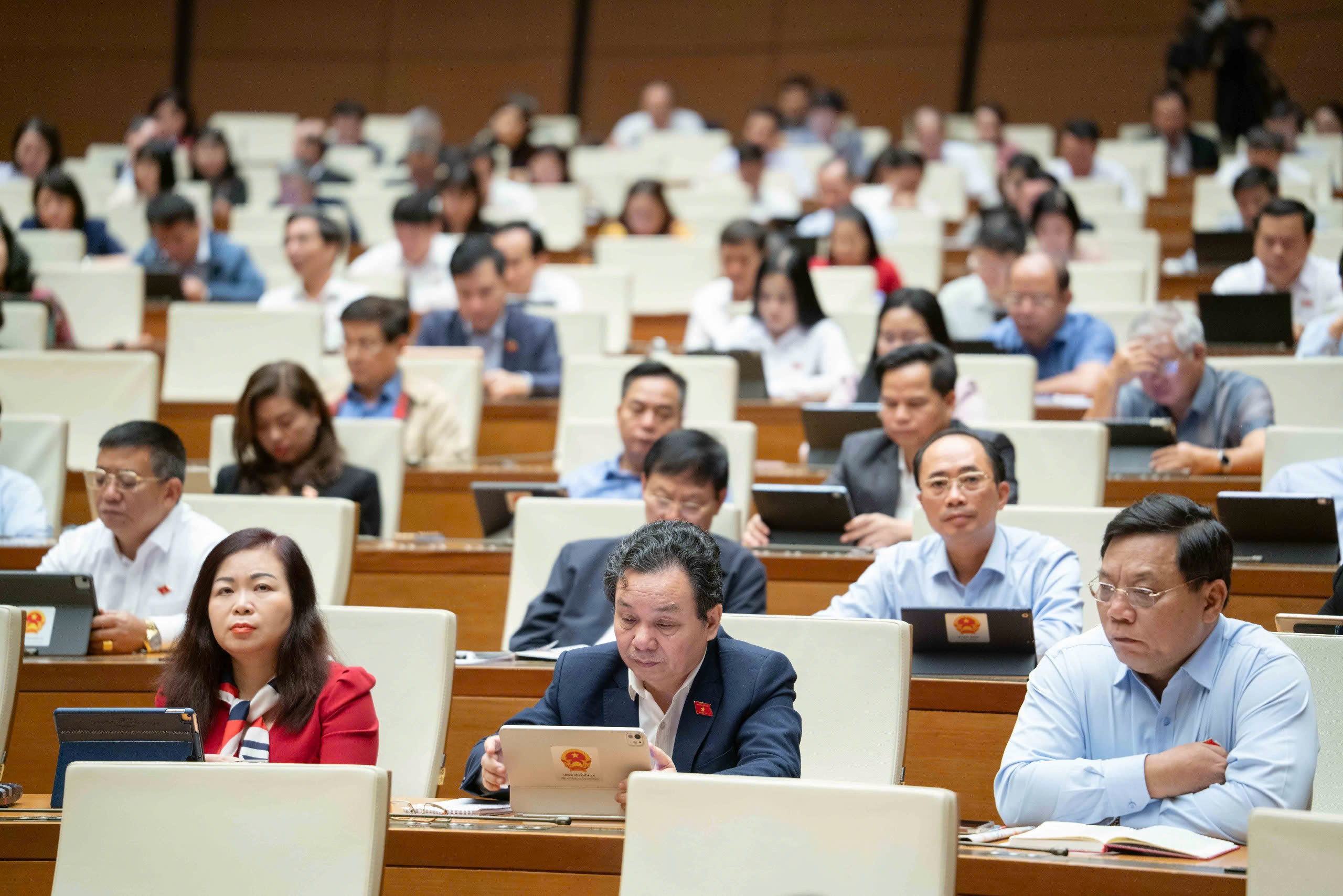 Bộ trưởng Trần Hồng Minh làm rõ nhiều nội dung tại dự thảo Luật Xây dựng (sửa đổi)- Ảnh 2. Bộ trưởng Trần Hồng Minh làm rõ nhiều nội dung tại dự thảo Luật Xây dựng (sửa đổi)- Ảnh 2.