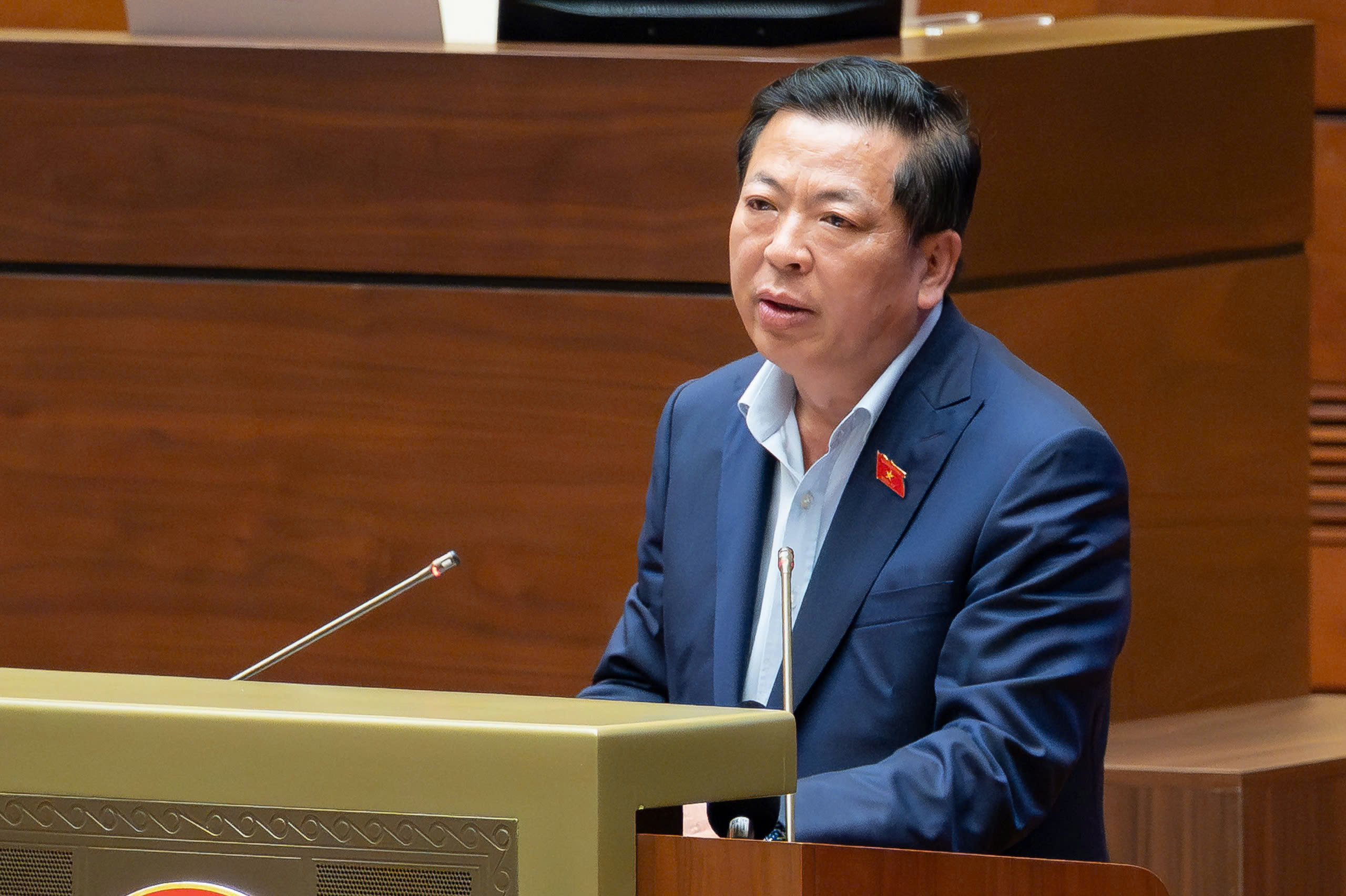 Bộ trưởng Trần Hồng Minh làm rõ nhiều nội dung tại dự thảo Luật Xây dựng (sửa đổi)- Ảnh 1. Bộ trưởng Trần Hồng Minh làm rõ nhiều nội dung tại dự thảo Luật Xây dựng (sửa đổi)- Ảnh 1.