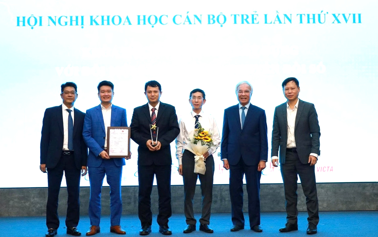 Hội nghị Khoa học cán bộ trẻ lần XVII: Thúc đẩy đổi mới sáng tạo trong ngành Xây dựng- Ảnh 4.