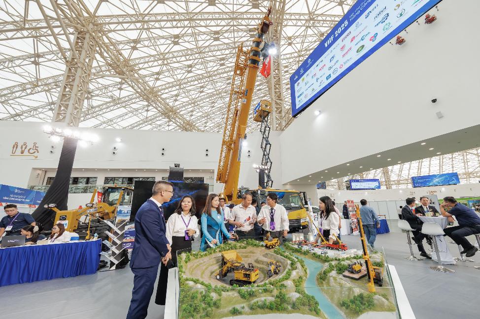 VIIF 2025: Cầu nối thúc đẩy gia tăng tỷ lệ nội địa hóa và nâng tầm vị thế công nghiệp Việt- Ảnh 3. VIIF 2025: Cầu nối thúc đẩy gia tăng tỷ lệ nội địa hóa và nâng tầm vị thế công nghiệp Việt- Ảnh 3.