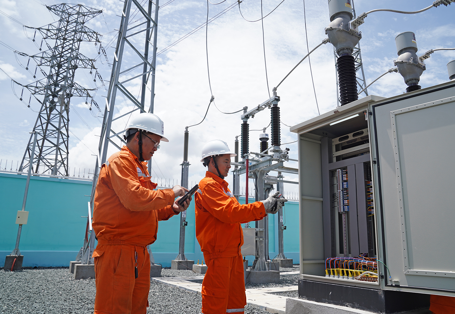 EVNSPC đẩy mạnh ứng dụng công nghệ, mang tiện ích đến khách hàng- Ảnh 1. EVNSPC đẩy mạnh ứng dụng công nghệ, mang tiện ích đến khách hàng- Ảnh 1.