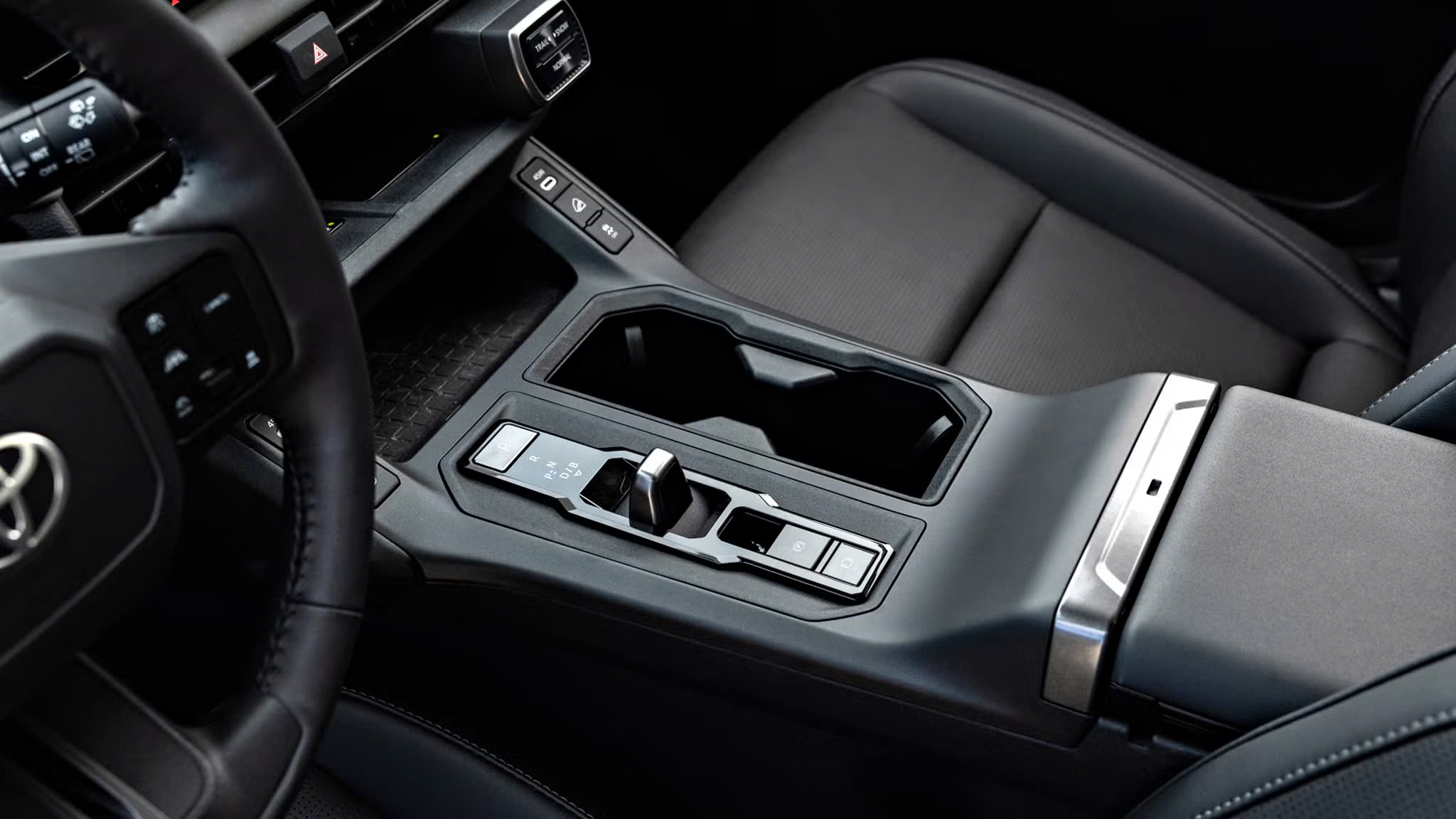 Toyota RAV4 2026 lột xác thành xe hybrid toàn phần- Ảnh 5. Toyota RAV4 2026 lột xác thành xe hybrid toàn phần- Ảnh 5.