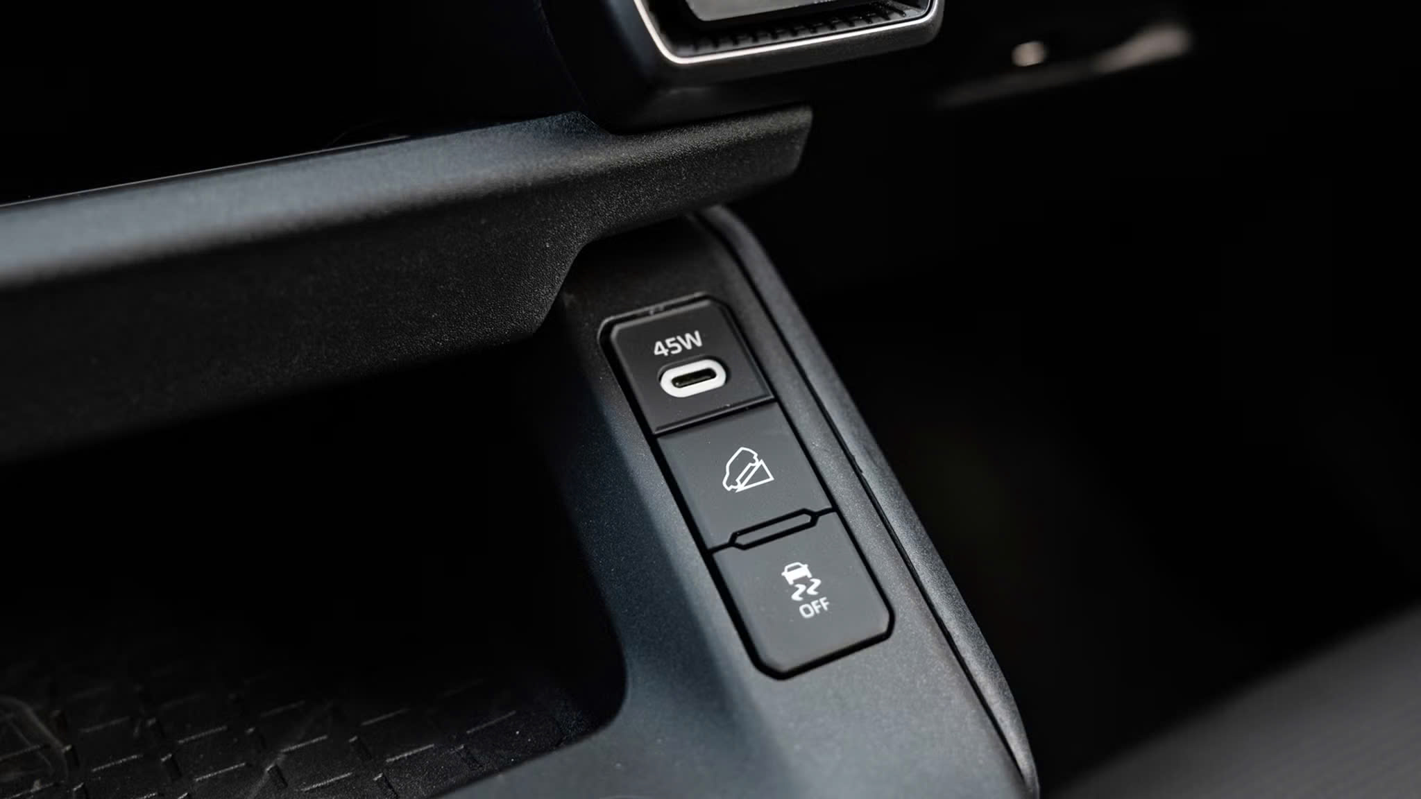 Toyota RAV4 2026 lột xác thành xe hybrid toàn phần- Ảnh 9. Toyota RAV4 2026 lột xác thành xe hybrid toàn phần- Ảnh 9.