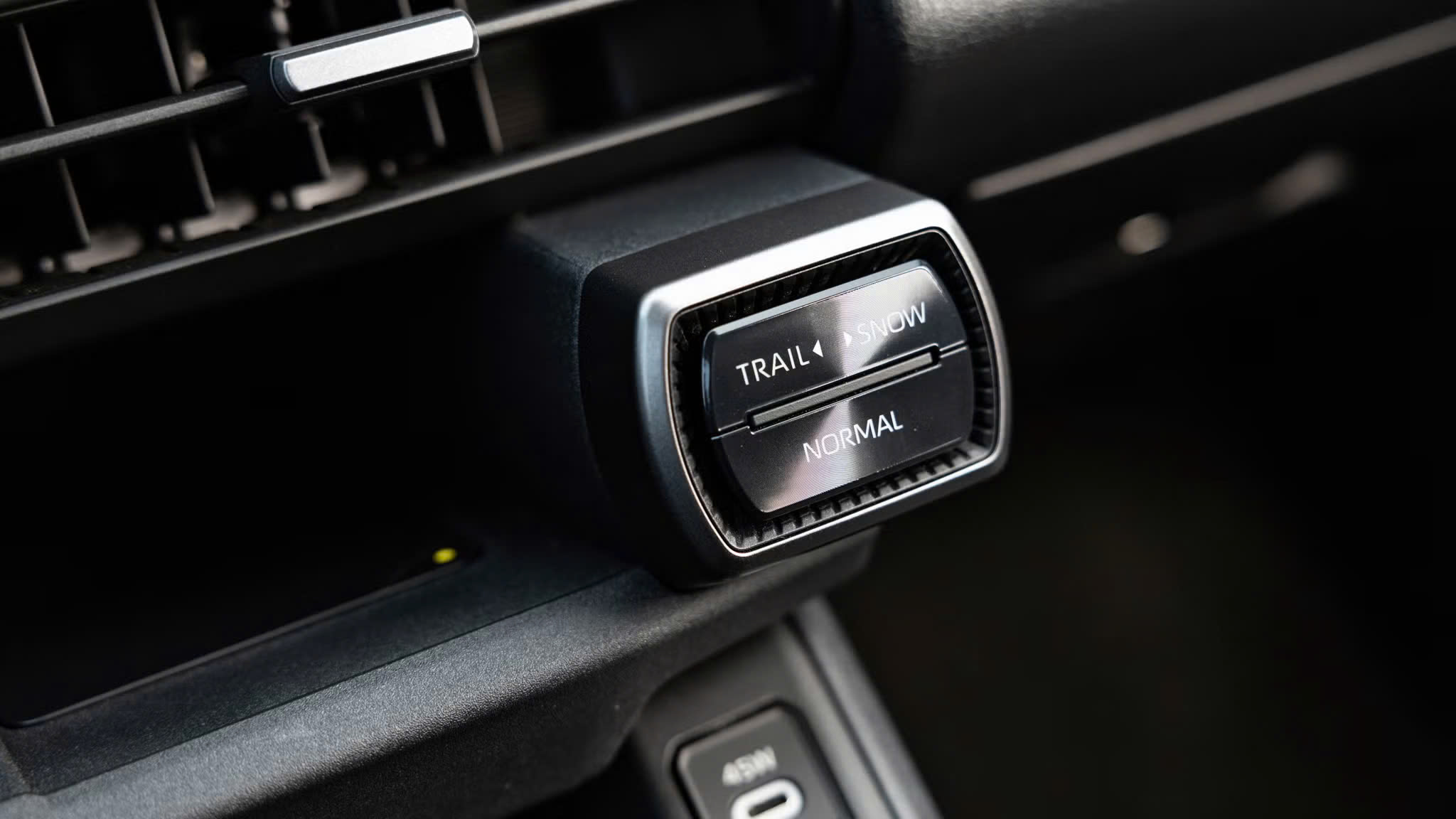 Toyota RAV4 2026 lột xác thành xe hybrid toàn phần- Ảnh 7. Toyota RAV4 2026 lột xác thành xe hybrid toàn phần- Ảnh 7.