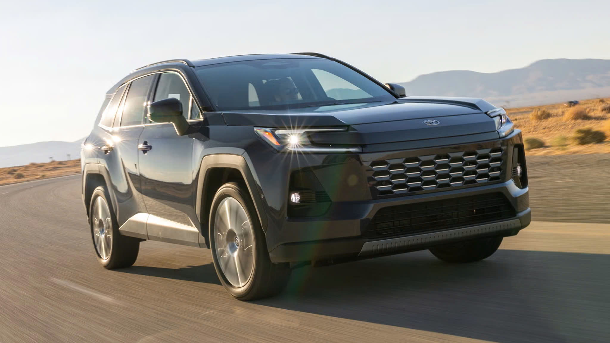 Toyota RAV4 2026 lột xác thành xe hybrid toàn phần- Ảnh 1. Toyota RAV4 2026 lột xác thành xe hybrid toàn phần- Ảnh 1.