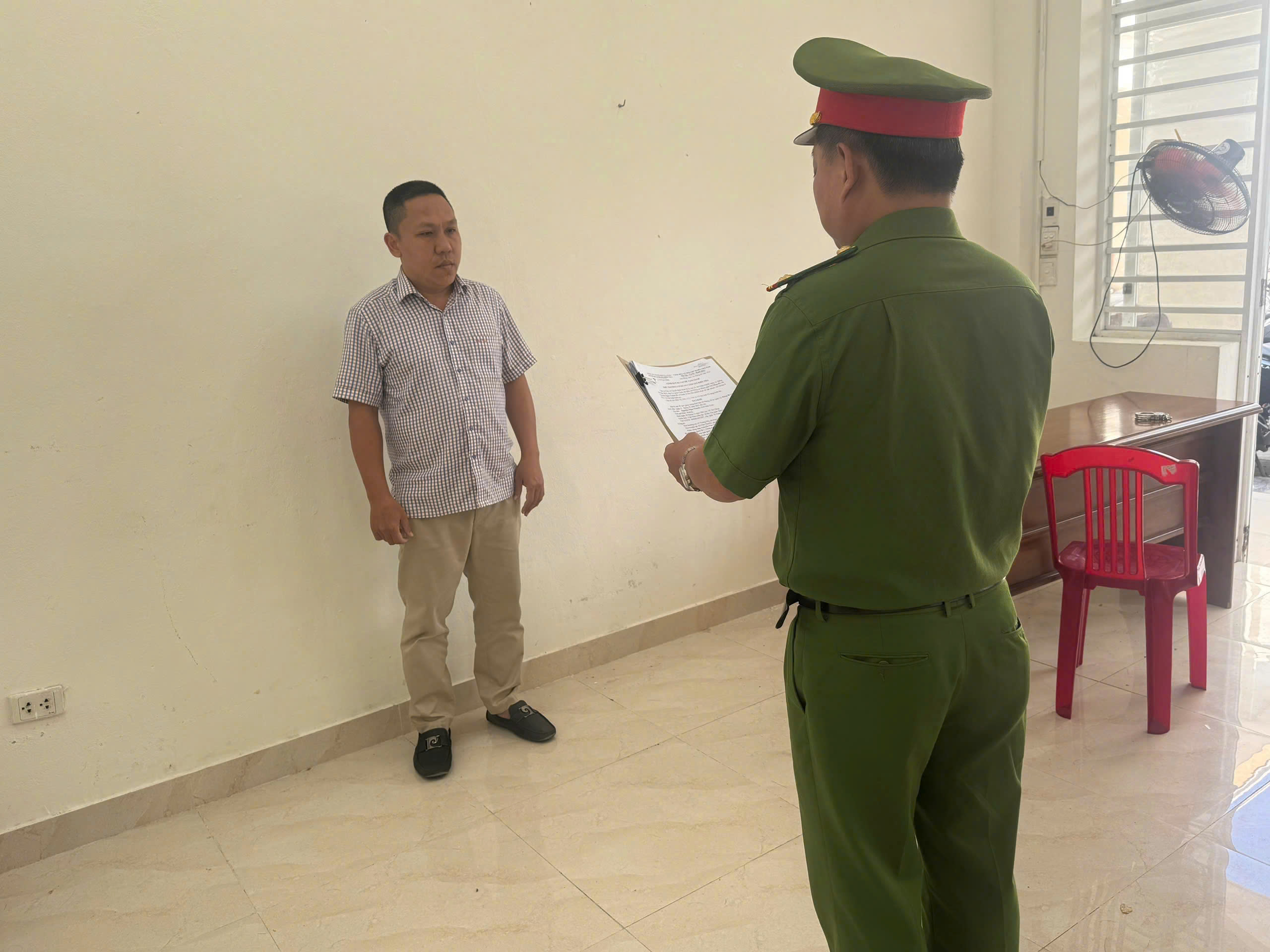 Đà Nẵng: Bắt giam đối tượng tự xưng tổng giám đốc doanh nghiệp lừa đảo gần 6 tỷ đồng- Ảnh 1.