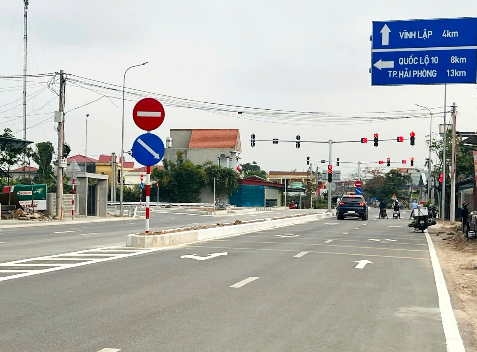 Công an truy tìm tài xế gây tai nạn khiến một người tử vong ở Hải Phòng- Ảnh 1. Công an truy tìm tài xế gây tai nạn khiến một người tử vong ở Hải Phòng- Ảnh 1.