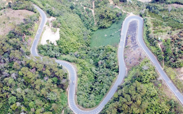 Lâm Đồng: Tiềm ẩn tai nạn giao thông trên quốc lộ 28- Ảnh 2. Lâm Đồng: Tiềm ẩn tai nạn giao thông trên quốc lộ 28- Ảnh 2.