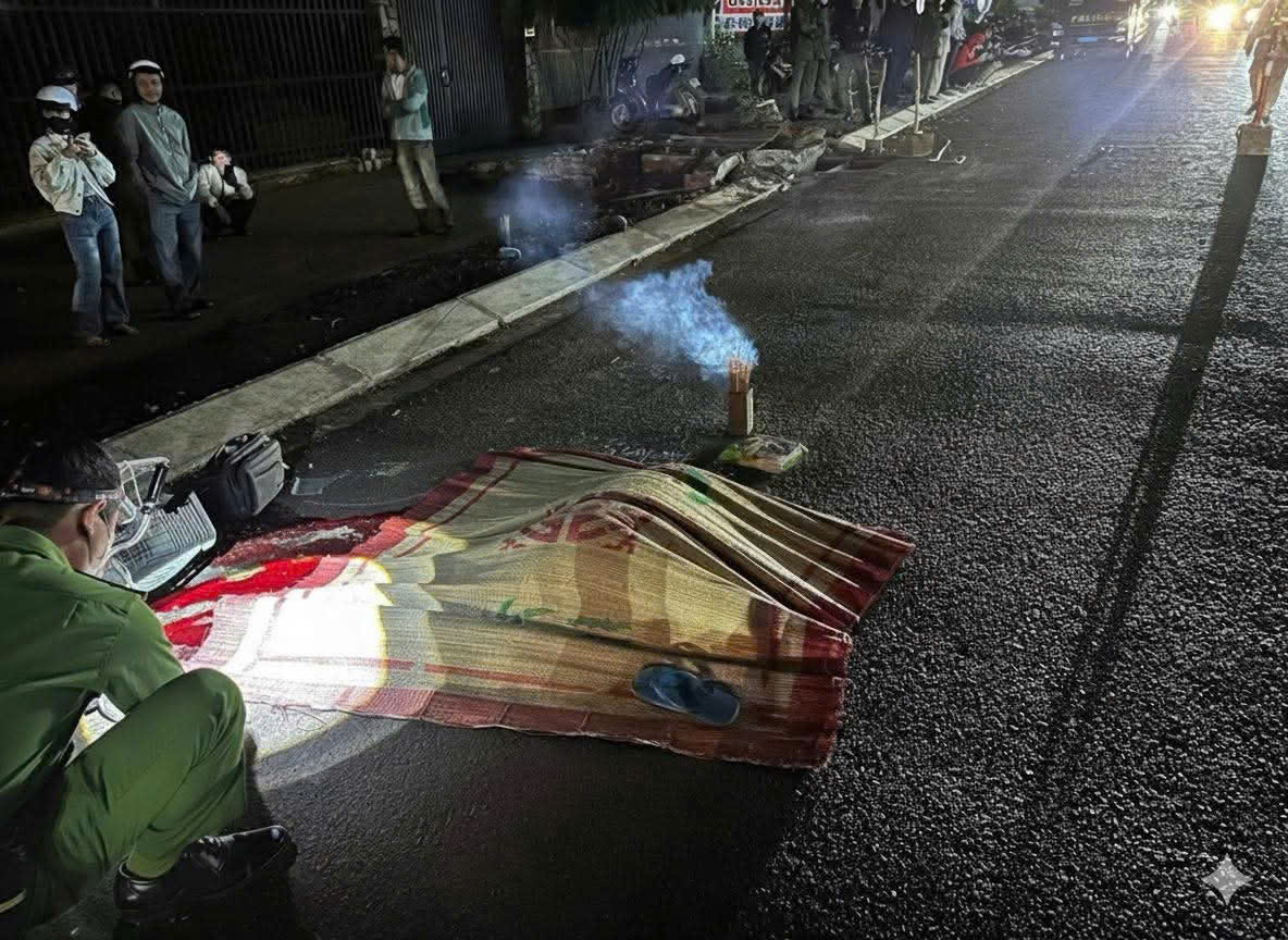 Xe đầu kéo va chạm xe đạp, một người đàn ông tử vong tại chỗ- Ảnh 1. Xe đầu kéo va chạm xe đạp, một người đàn ông tử vong tại chỗ- Ảnh 1.